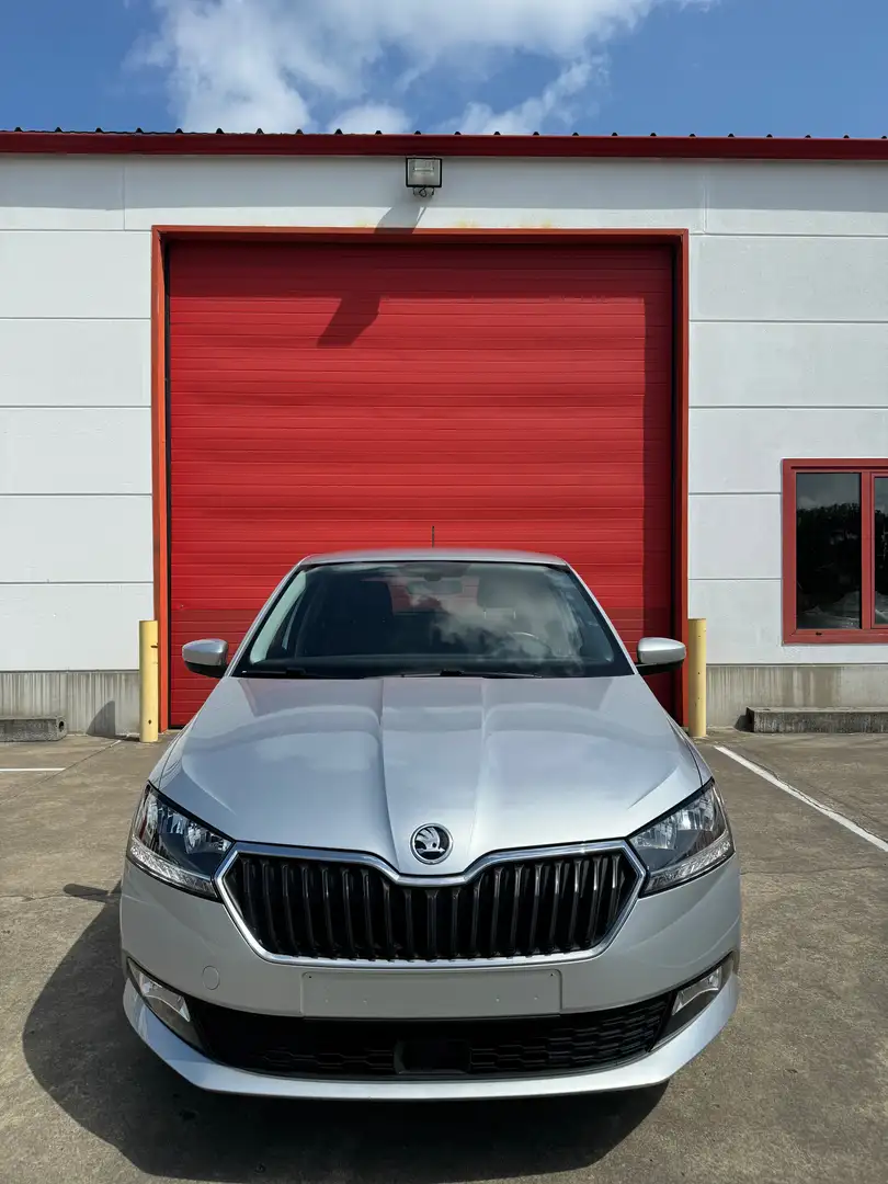 Skoda Fabia ambition 1.0i 61000km led/applcrpy/frontasst/pdc Argent - 2