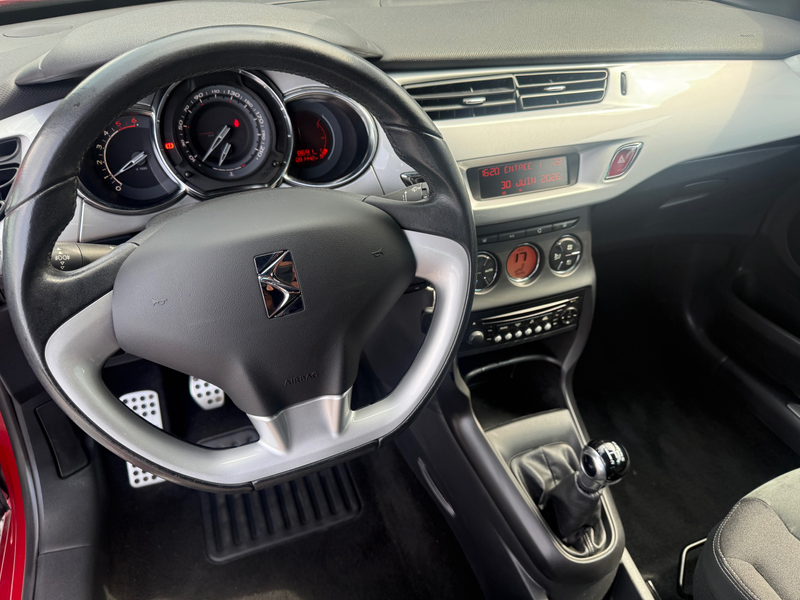 Citroen DS3 DS 3 1.4 HDi Chic CLIM AUTO *** PRÊT A IMMATRICULER *** — photo 9