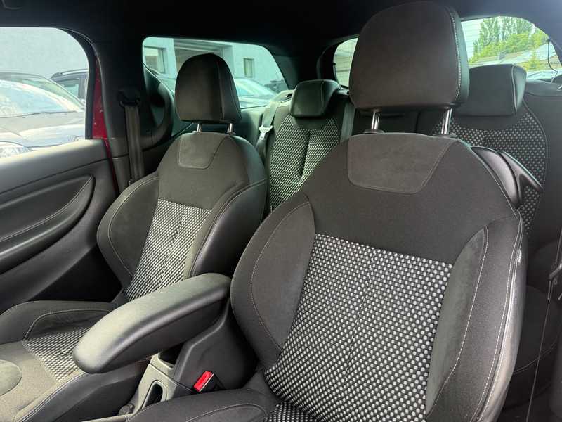 Citroen DS3 DS 3 1.4 HDi Chic CLIM AUTO *** PRÊT A IMMATRICULER *** — photo 14