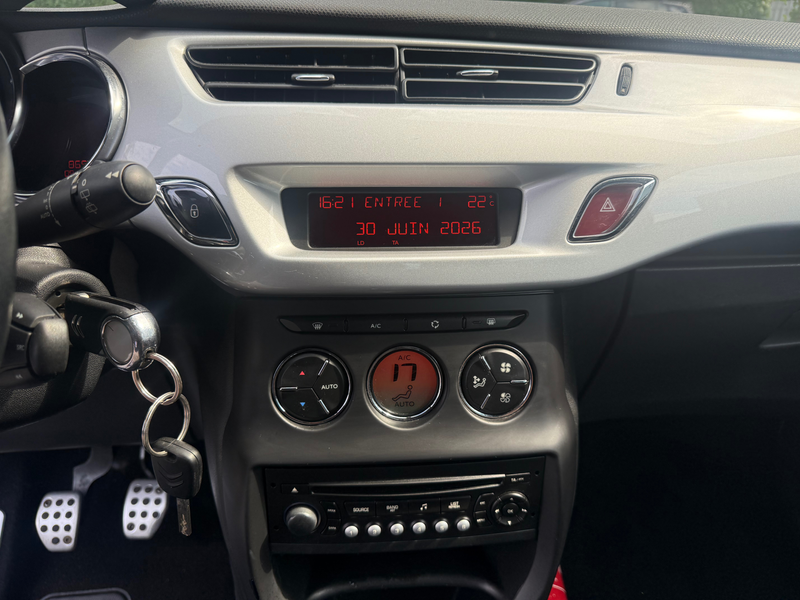 Citroen DS3 DS 3 1.4 HDi Chic CLIM AUTO *** PRÊT A IMMATRICULER *** — photo 10