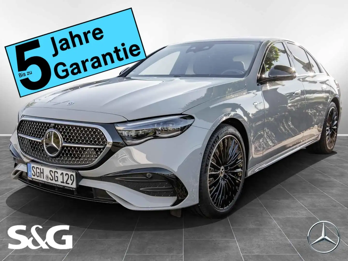 Mercedes-Benz E 300 e AMG MBUX+DIG-LED+360°+Pano+Distro+HUD+20 Grigio - 1