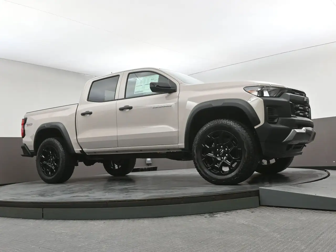 Chevrolet Colorado снимка Chevrolet Colorado