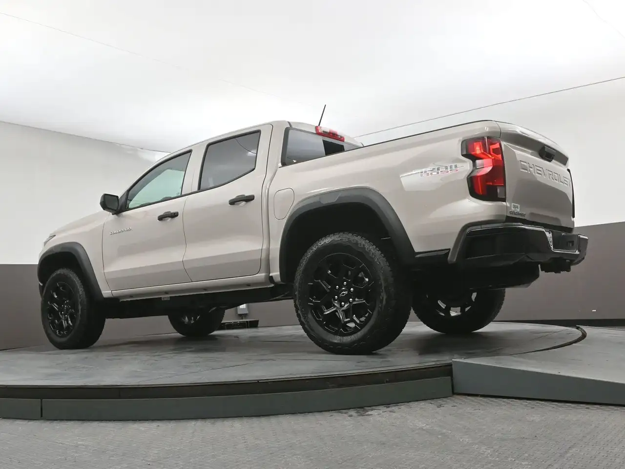 Chevrolet Colorado снимка Chevrolet Colorado
