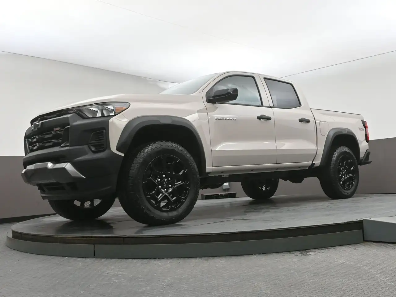 Chevrolet Colorado снимка Chevrolet Colorado