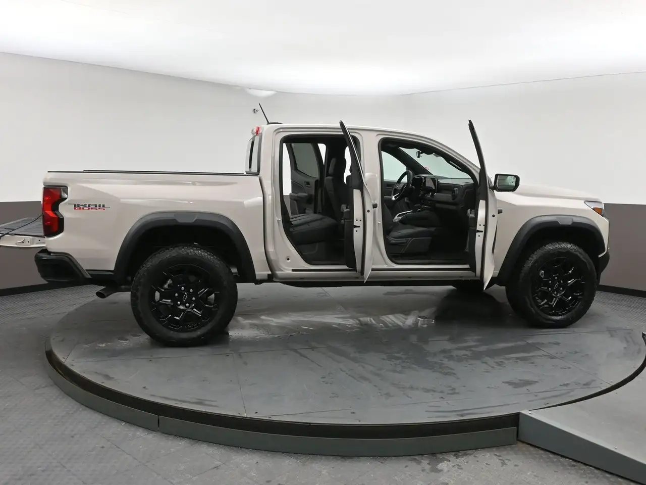 Chevrolet Colorado снимка Chevrolet Colorado