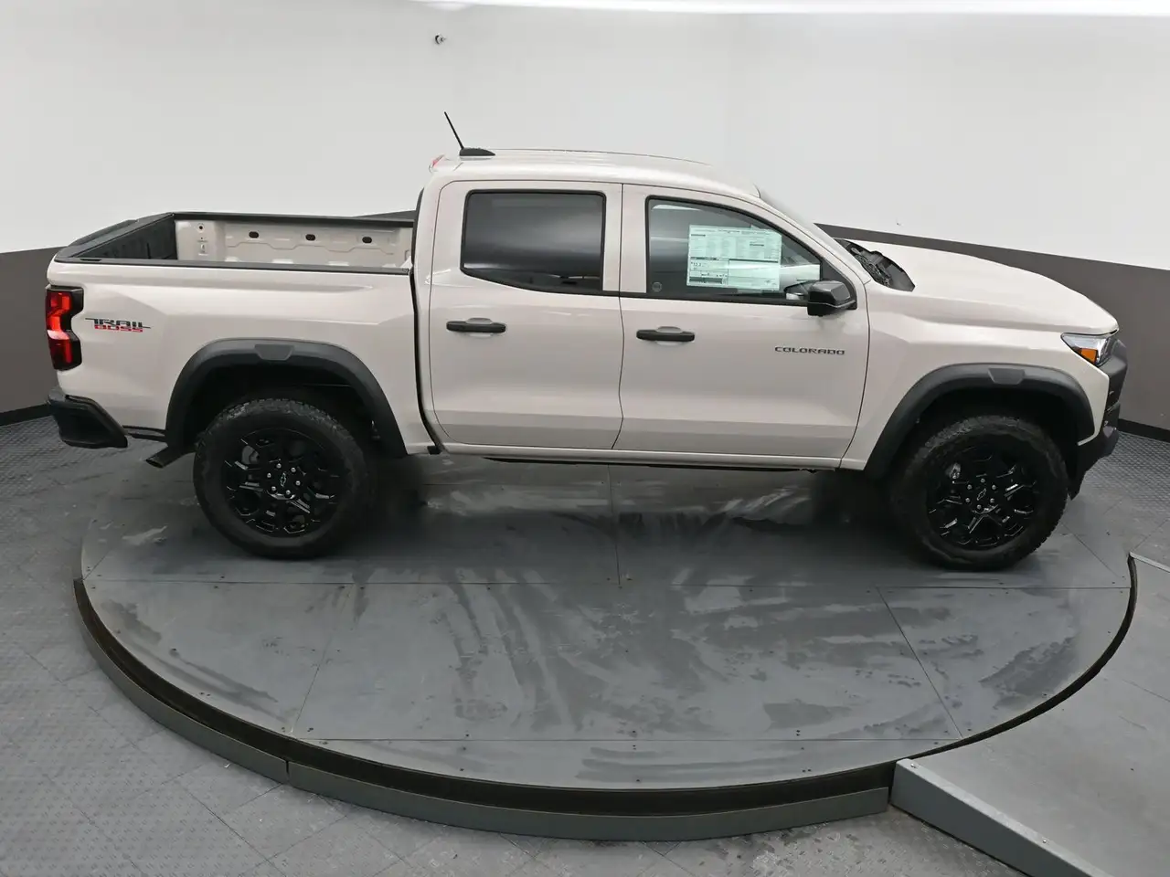 Chevrolet Colorado снимка Chevrolet Colorado