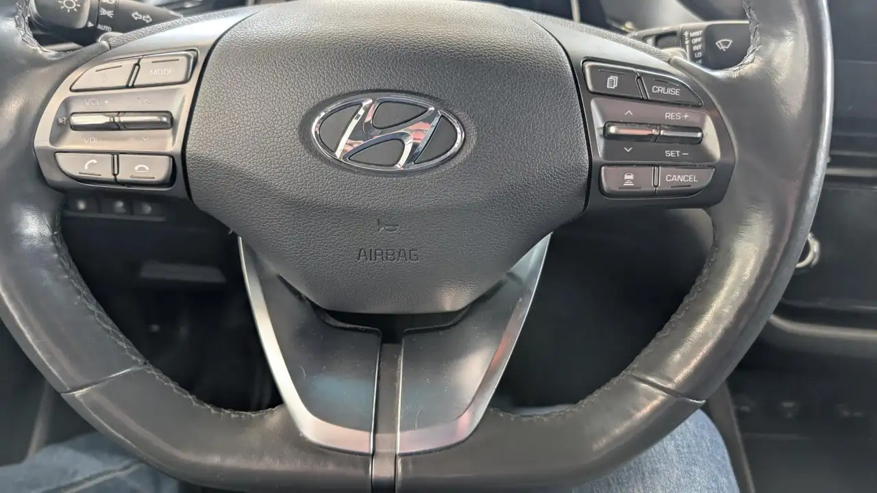 Hyundai IONIQ снимка Hyundai IONIQ