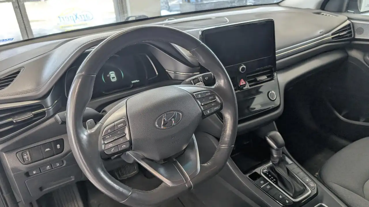 Hyundai IONIQ снимка Hyundai IONIQ