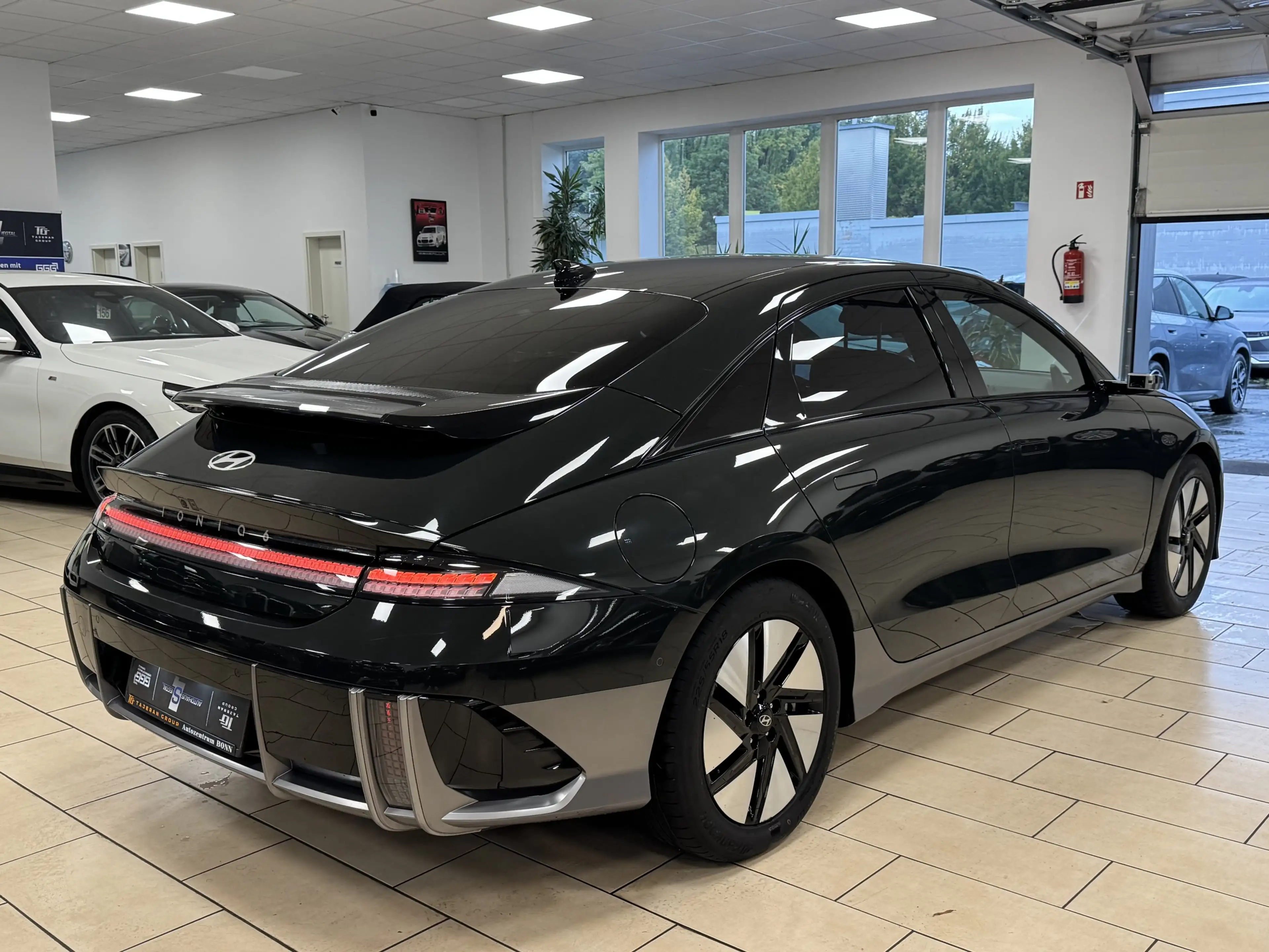 Hyundai IONIQ 6 Uniq Leder BOSE 360Cam Head-Up ACC LED — photo 5