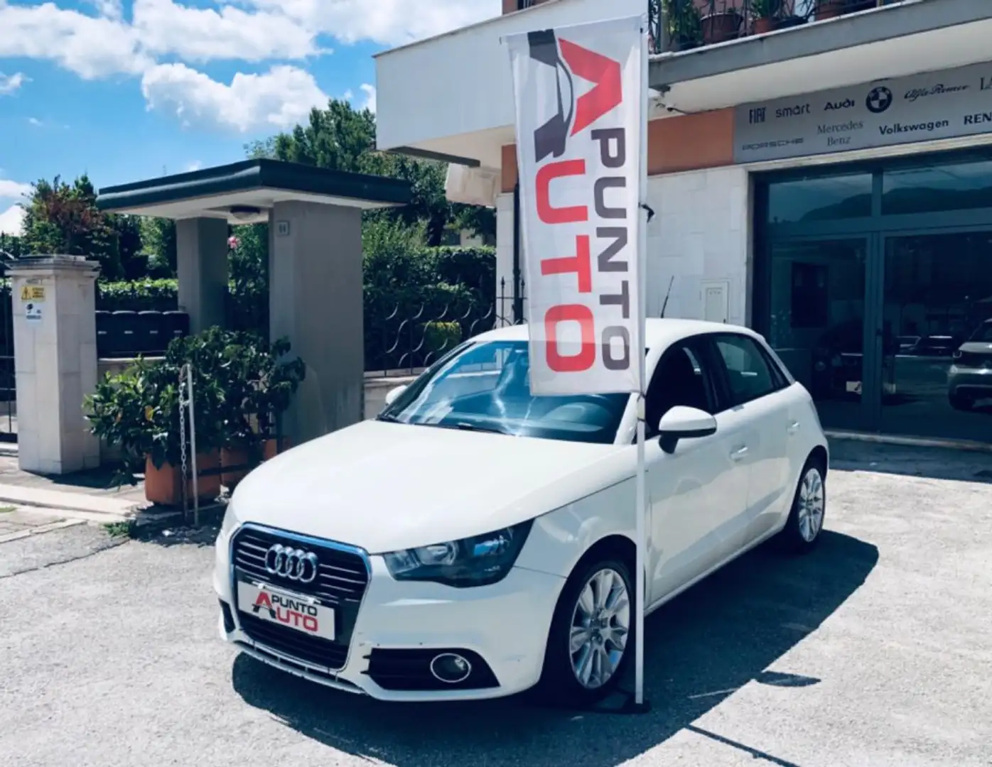 Audi A1 SPB 1.6 TDI S tronic Ambition Bianco - 2