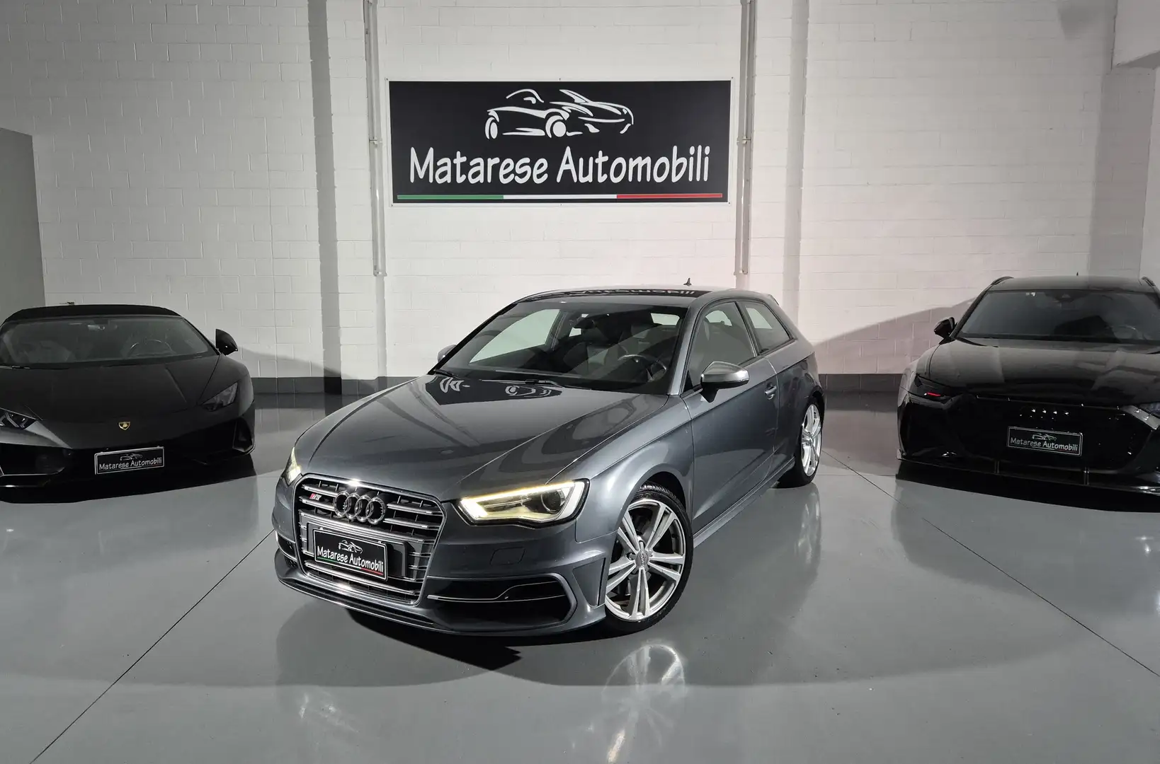 Audi S3 TFSI quattro S tronic 2.0cc 300cv Navigatore auto Argintiu - 1