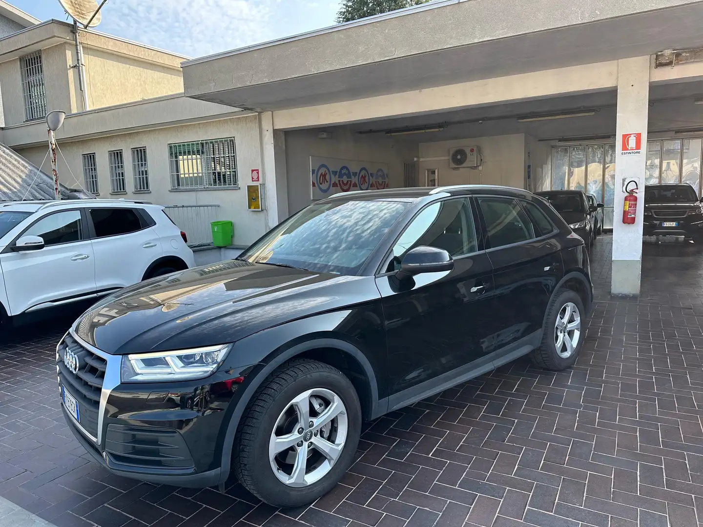Audi Q5 Q5 40 2.0 tdi Business quattro 190cv Schwarz - 2