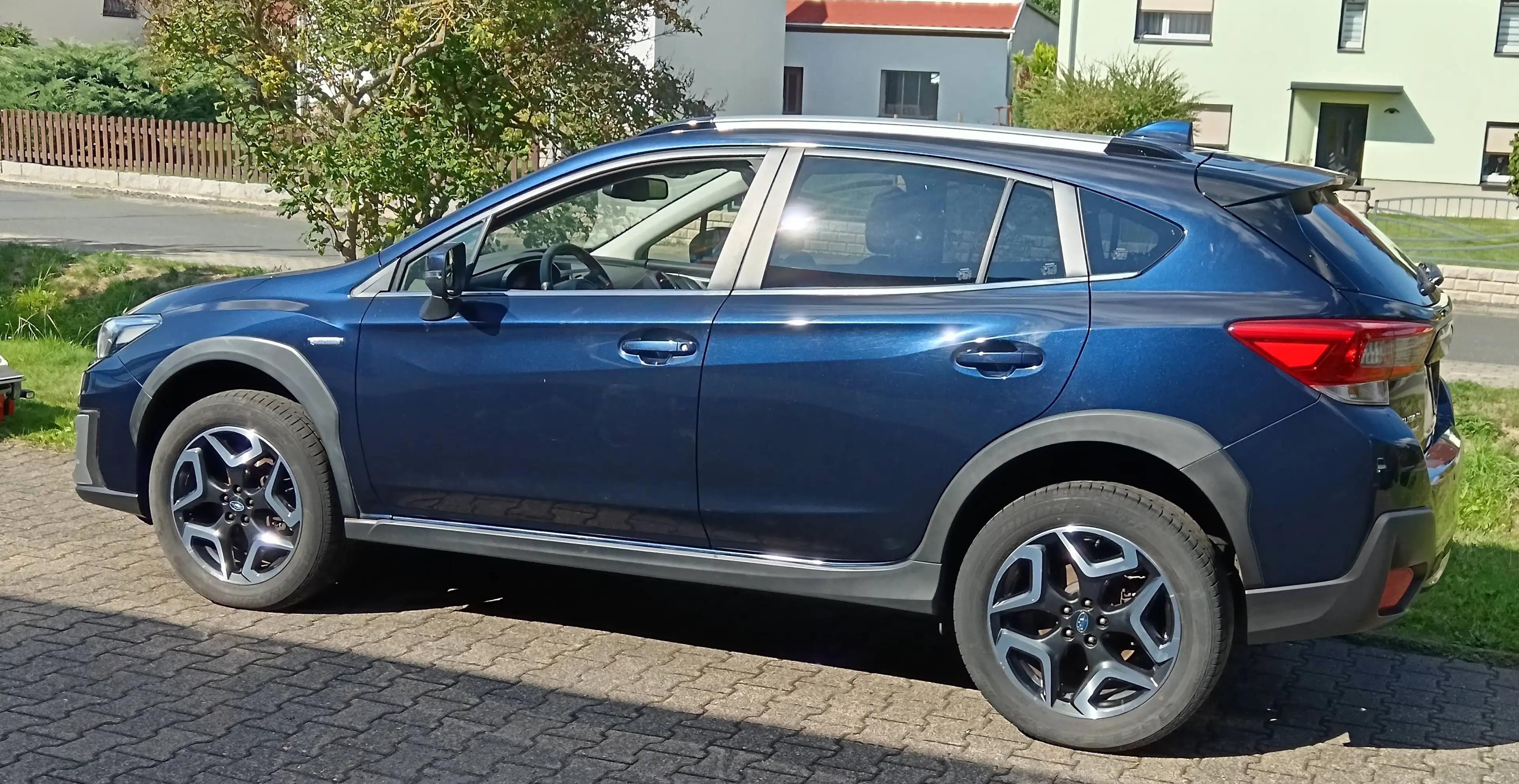 Subaru XV XV Hybrid 2.0ie Lineartronic Active — photo 2
