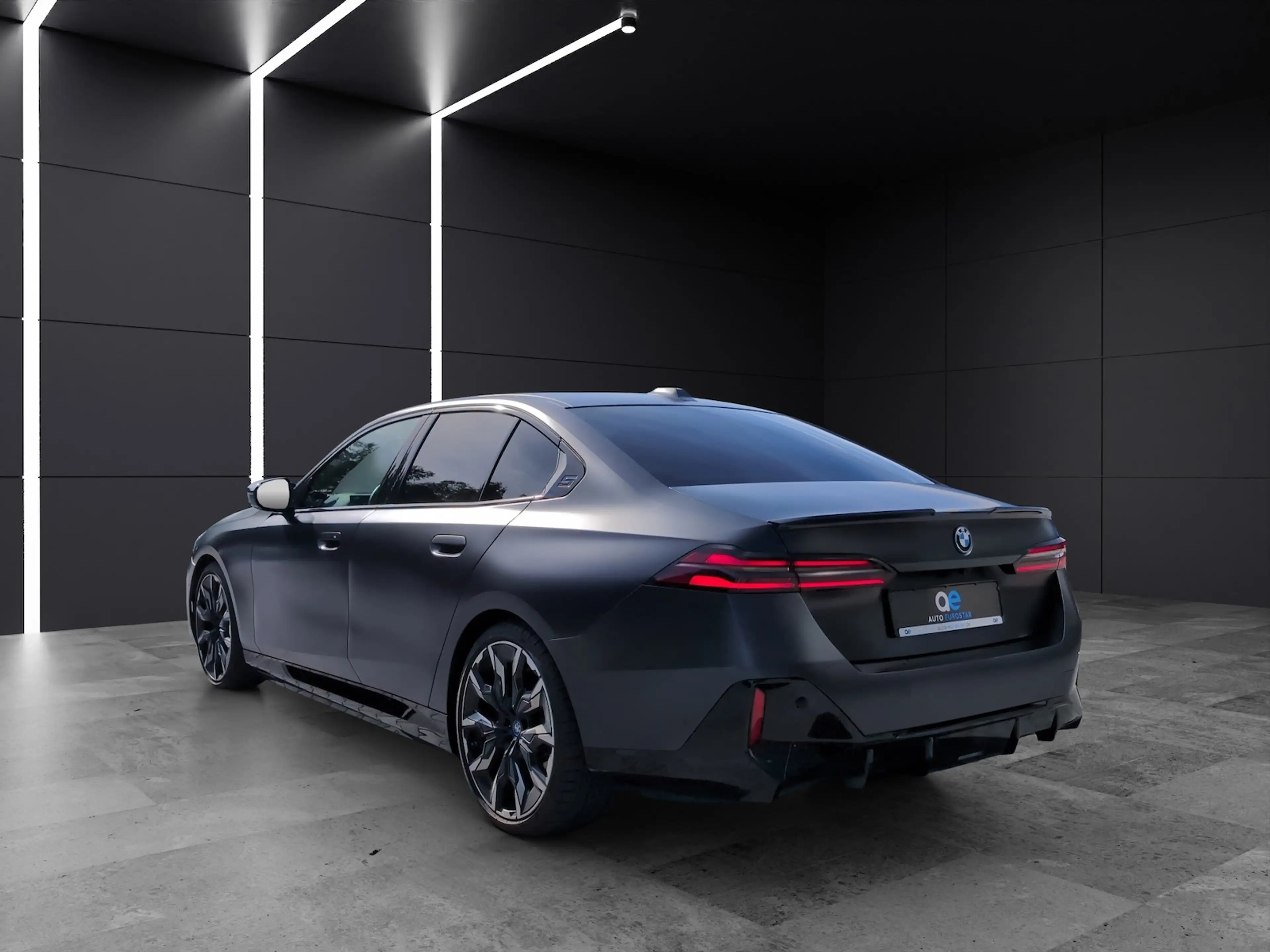 BMW i5 M60 xDrive *M Sport Pro*Carbon Paket* — photo 4