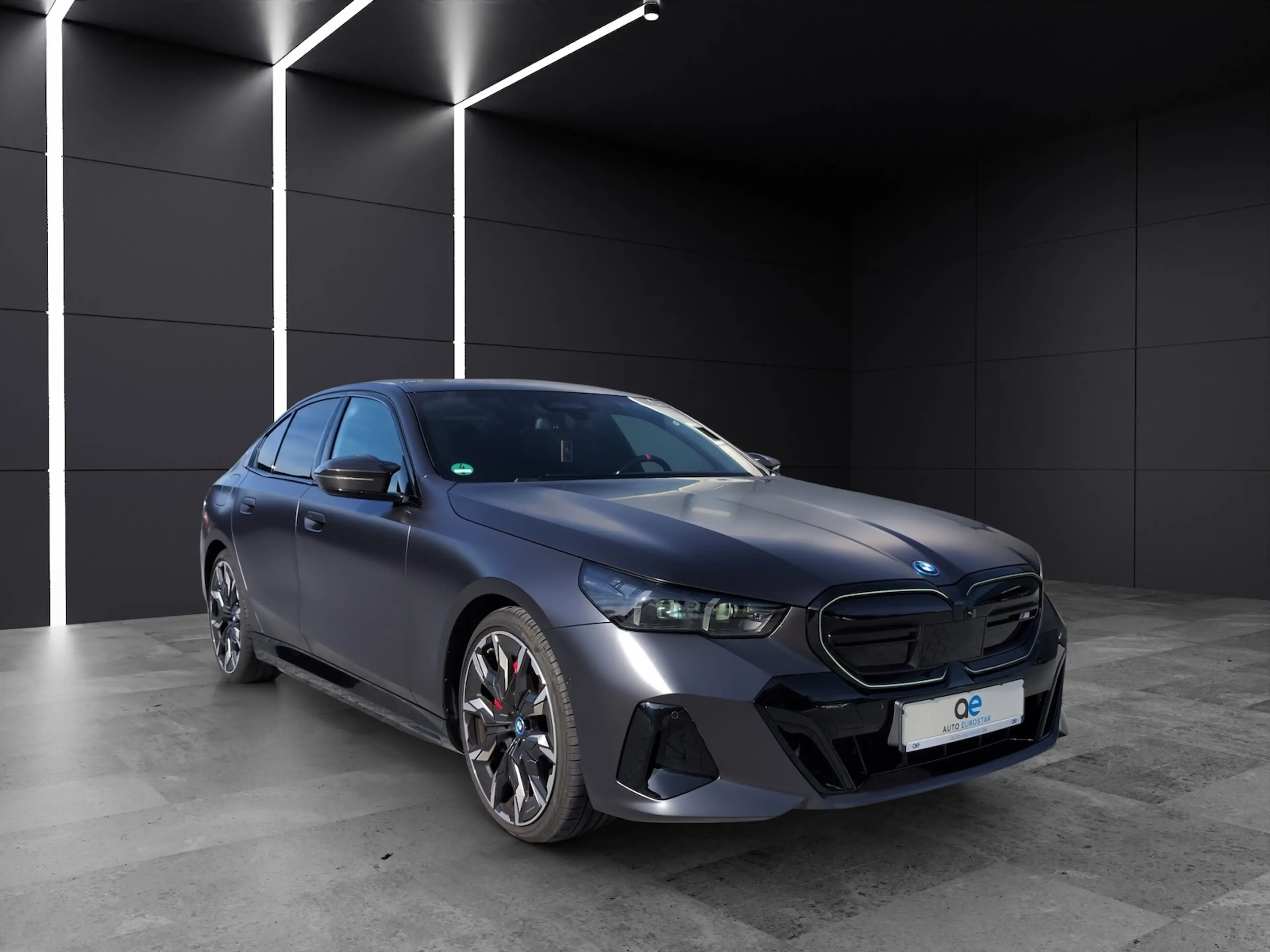 BMW i5 M60 xDrive *M Sport Pro*Carbon Paket* — photo 2