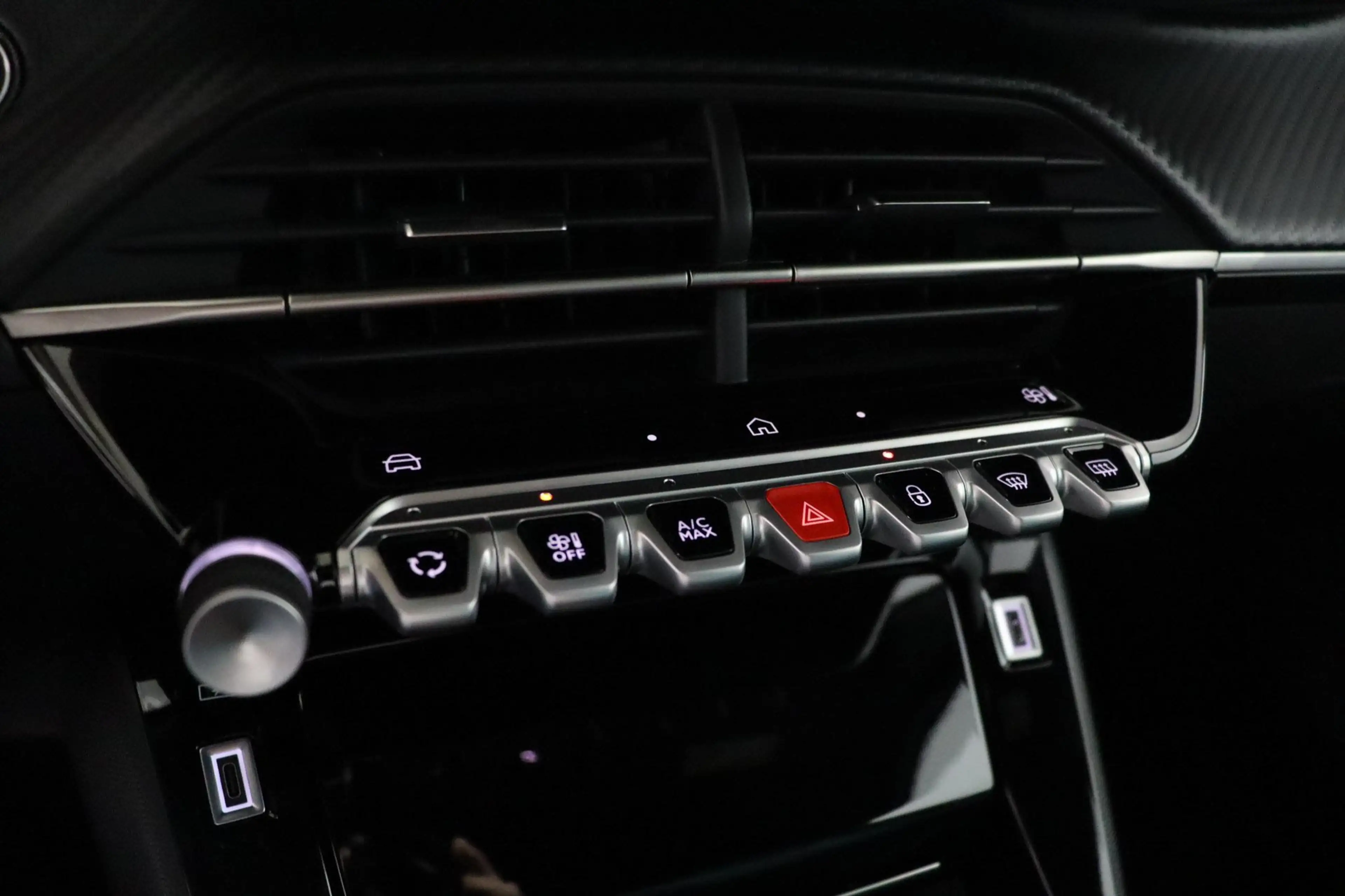 Peugeot e-2008 EV Envy 54 kWh | Apple Carplay/Android Auto | Navi — photo 6