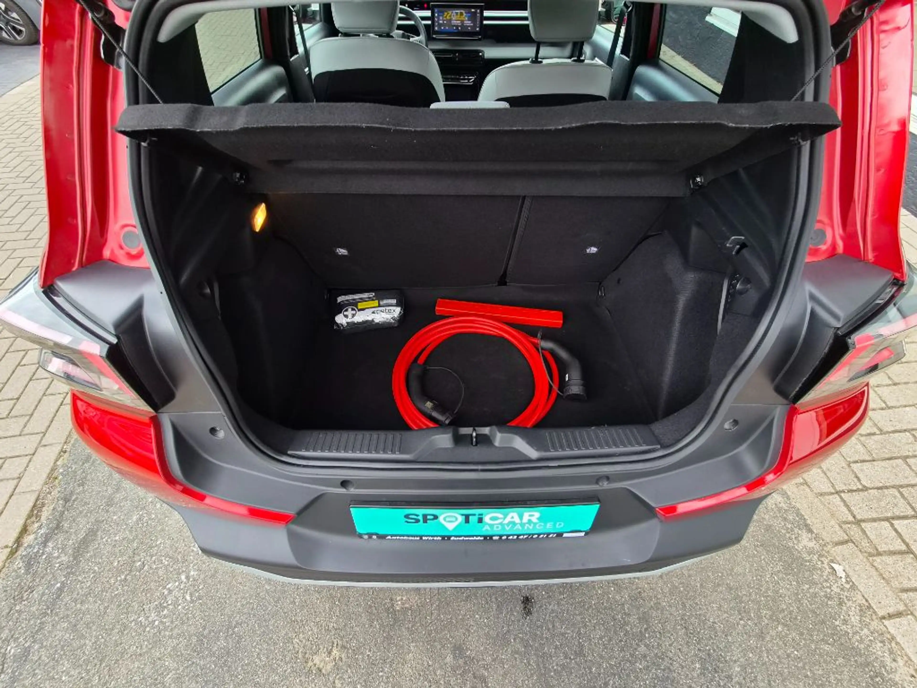 Citroen C3 e-C3 113 MAX NAVI+KAMERA+TEMPOMAT+LED — photo 11