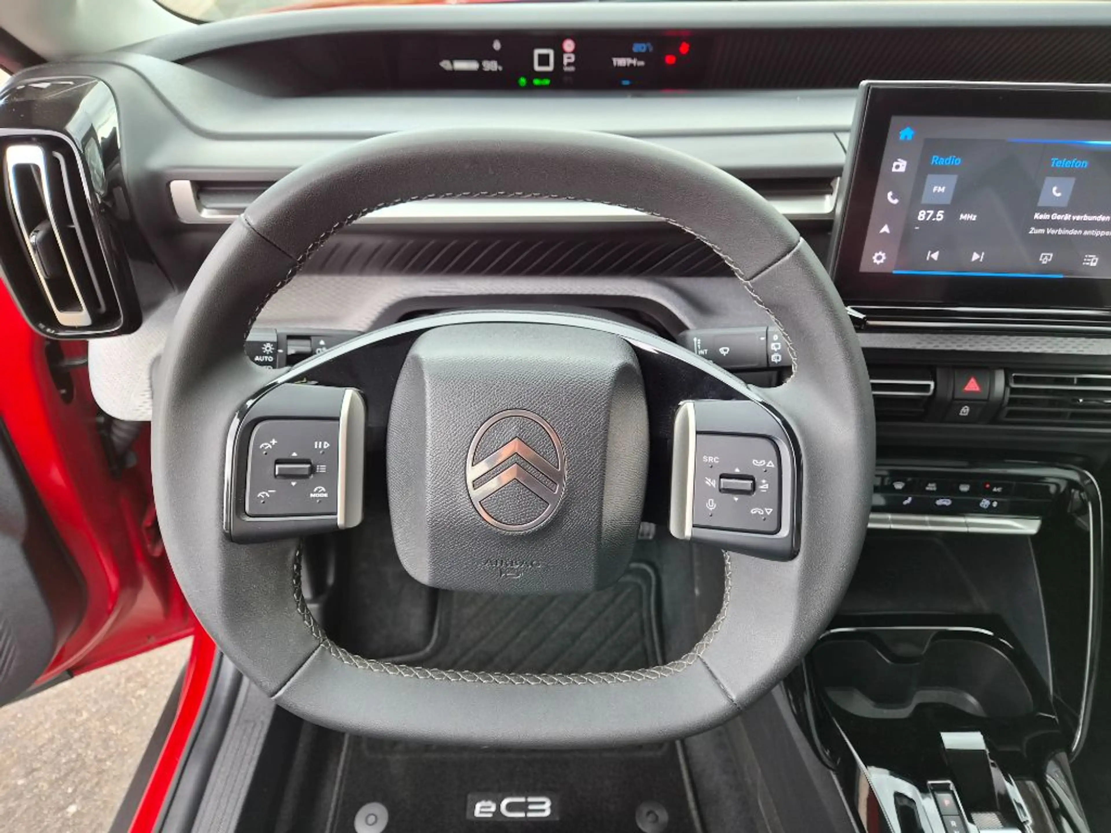 Citroen C3 e-C3 113 MAX NAVI+KAMERA+TEMPOMAT+LED — photo 17