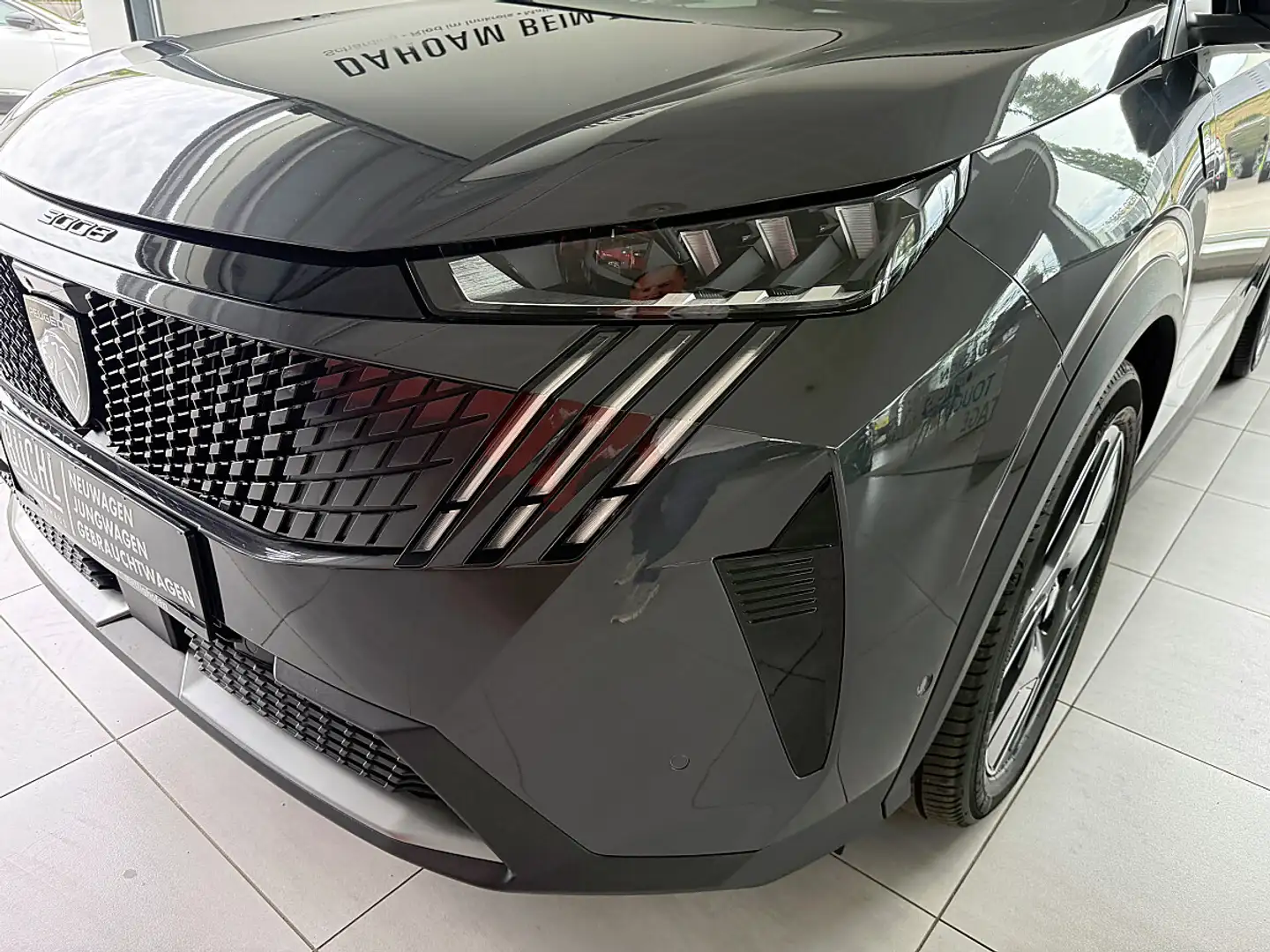 Peugeot 3008 GT EXCLUSIVE Plug-In Hybrid 195 e-DCS7 Grau - 2