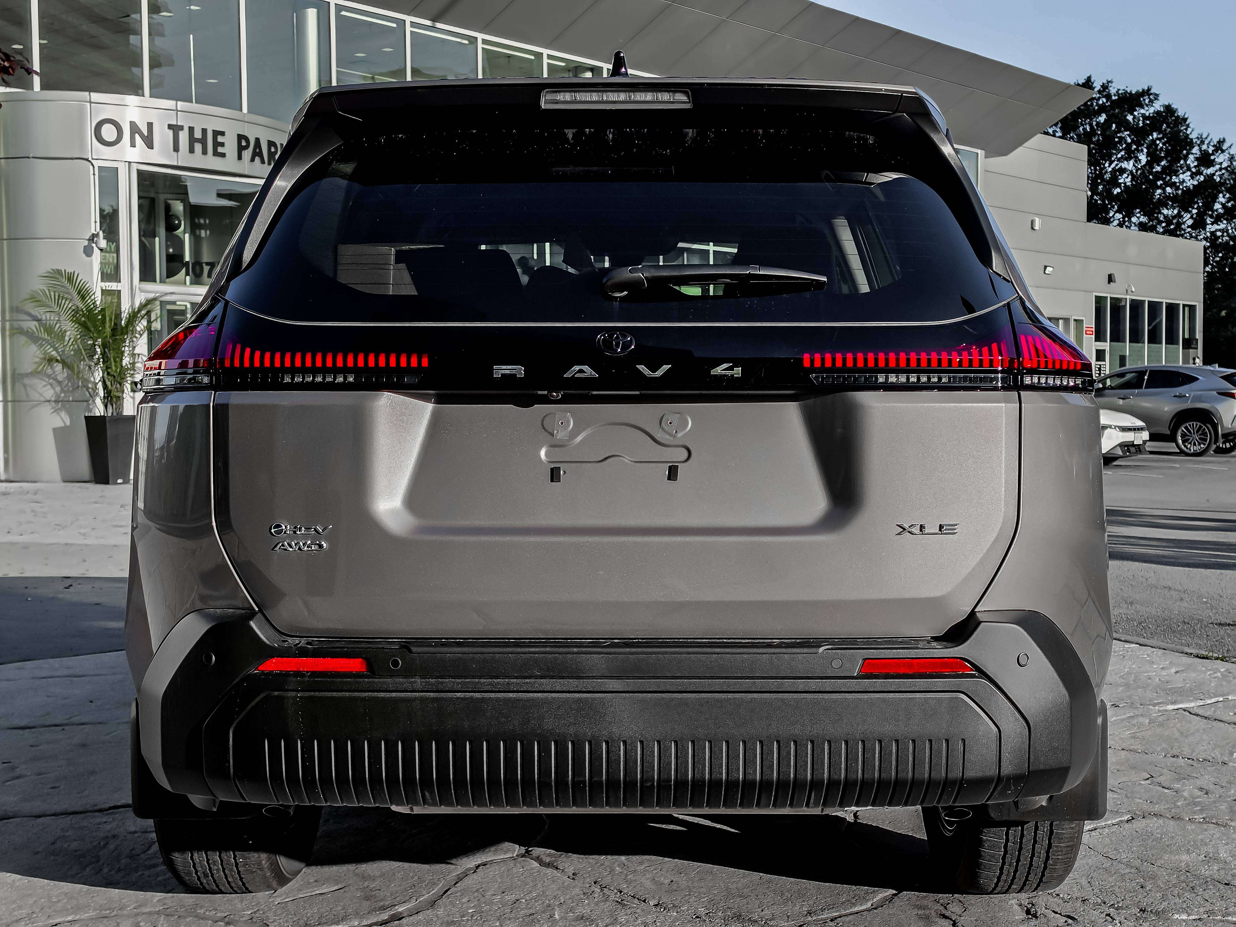 2026 Toyota RAV4 XLE AWD | Safety Sense | Alloys — снимка 1