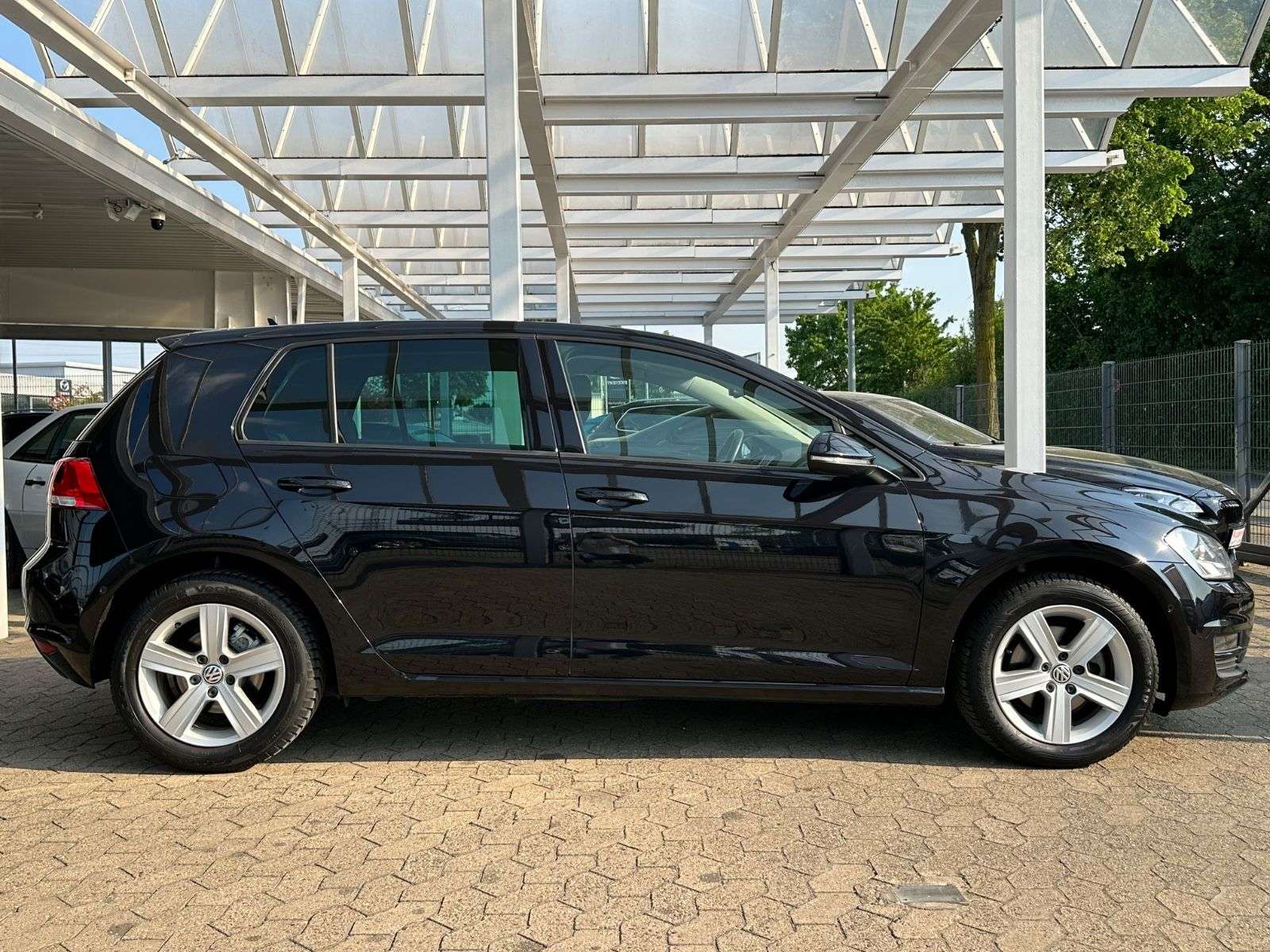 Second hand Volkswagen Golf 1.2