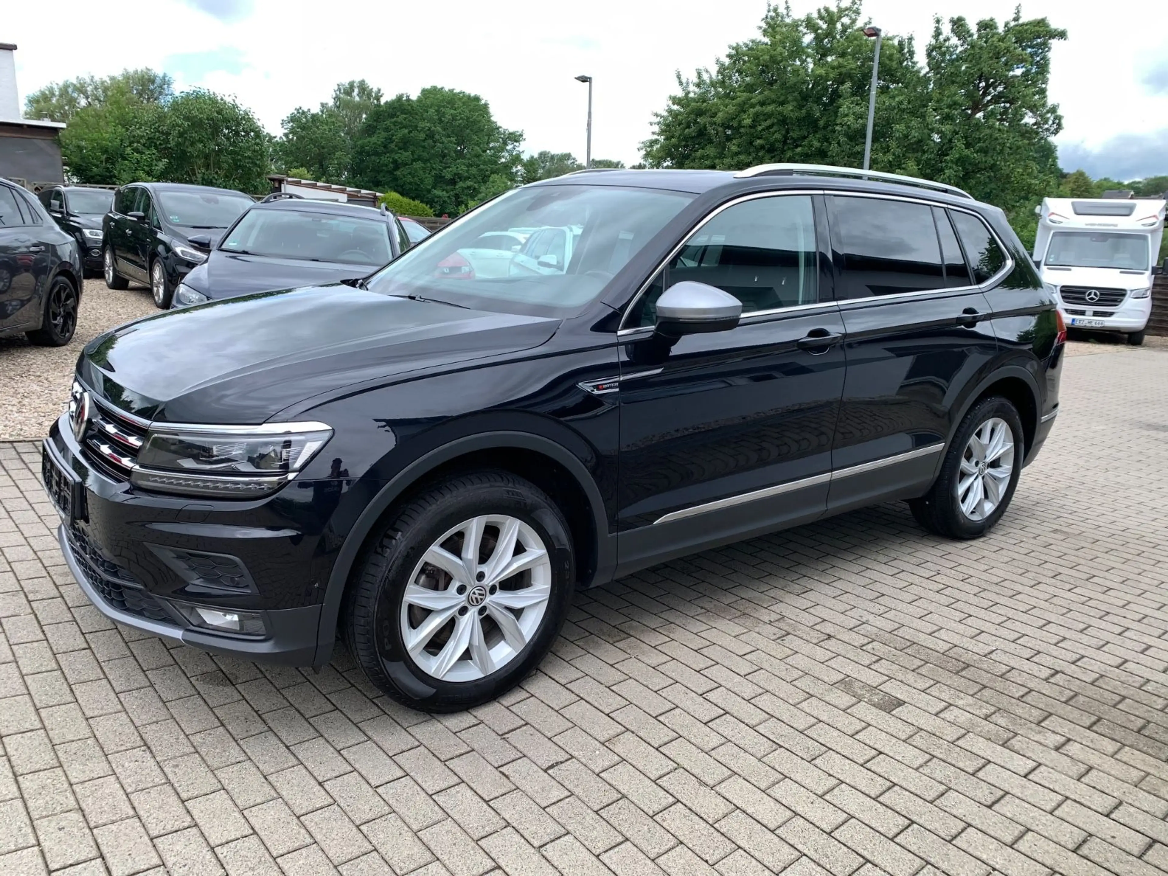 Volkswagen Tiguan Allspace 2,0 TDI DSG Highline 4x4 7 Sitze — photo 3