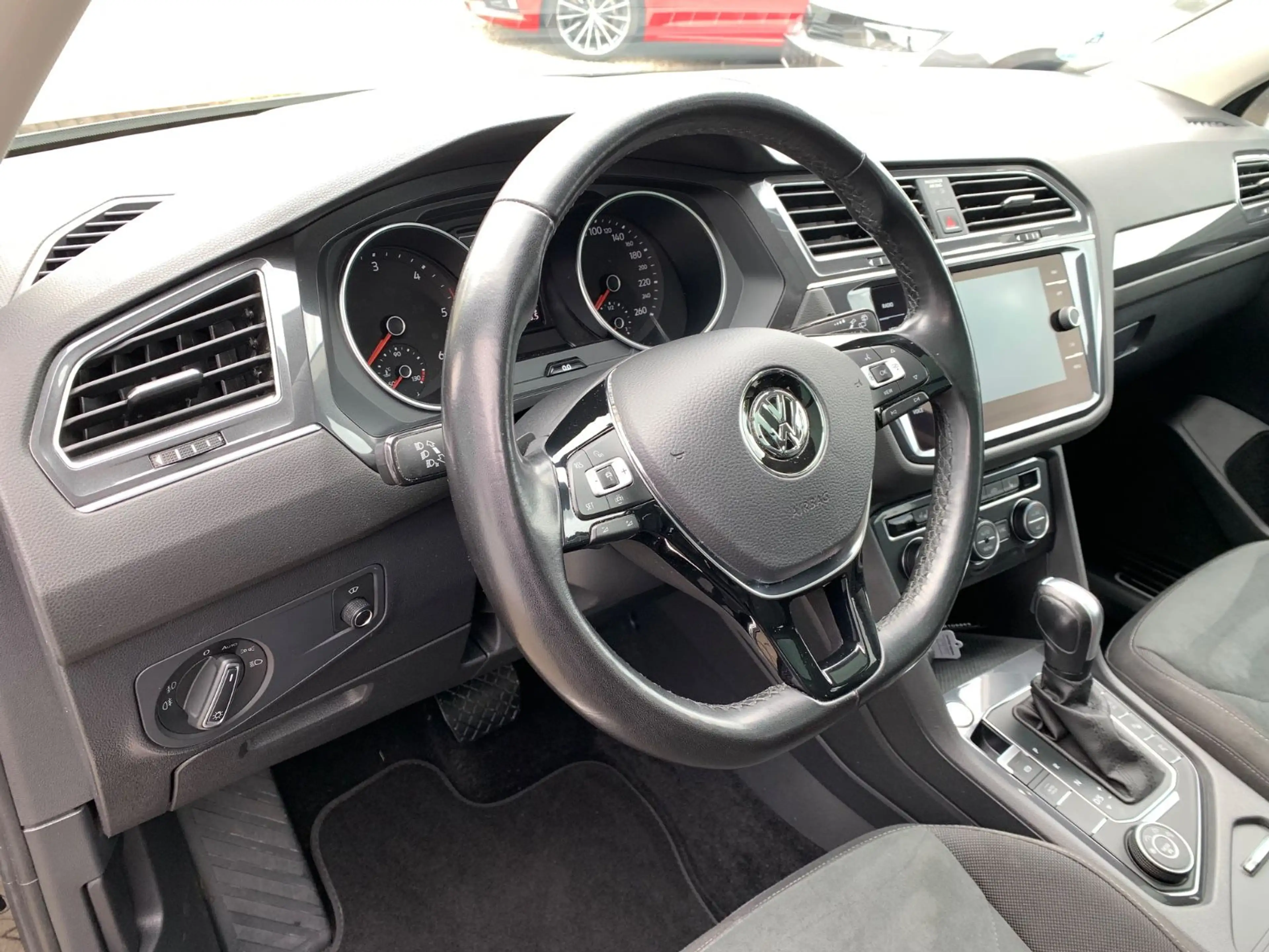 Volkswagen Tiguan Allspace 2,0 TDI DSG Highline 4x4 7 Sitze — photo 7