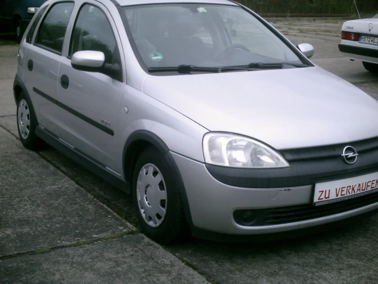 Opel Corsa 1.2 16V Njoy, Automatik Silber - 1