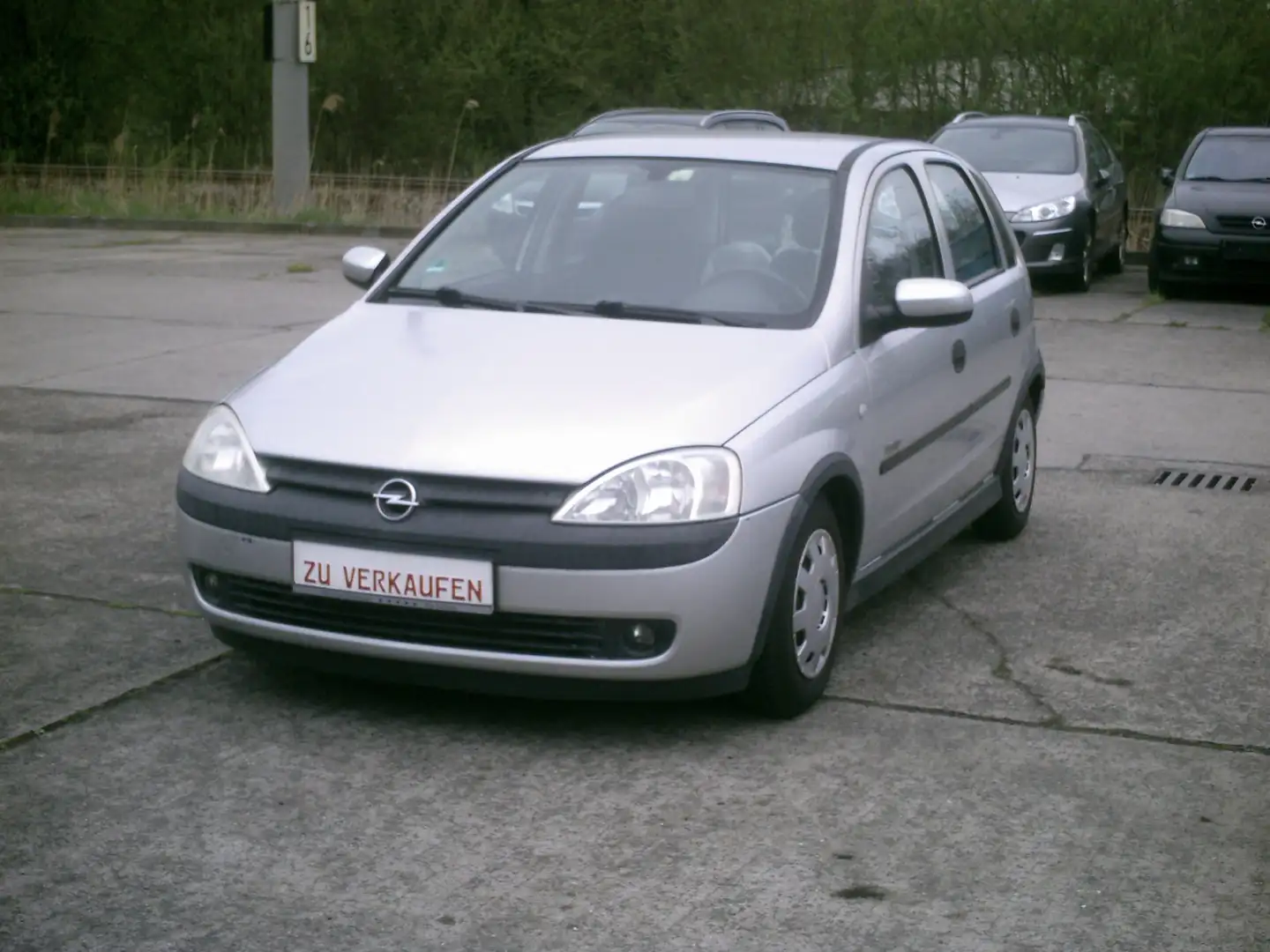 Opel Corsa 1.2 16V Njoy, Automatik Silber - 2