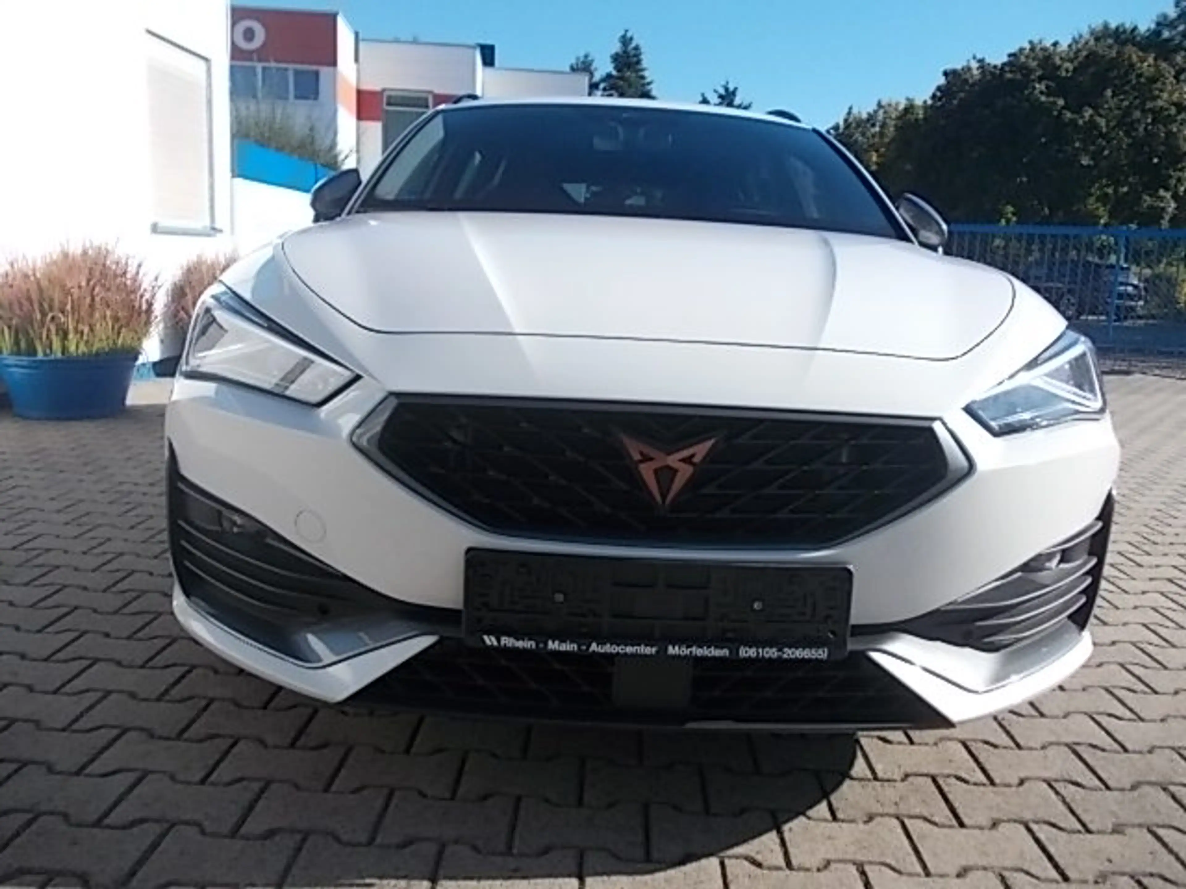 CUPRA Leon VZ e-Hybrid, 19" Alufelgen, LED, ACC, Digital Cockpit — photo 2