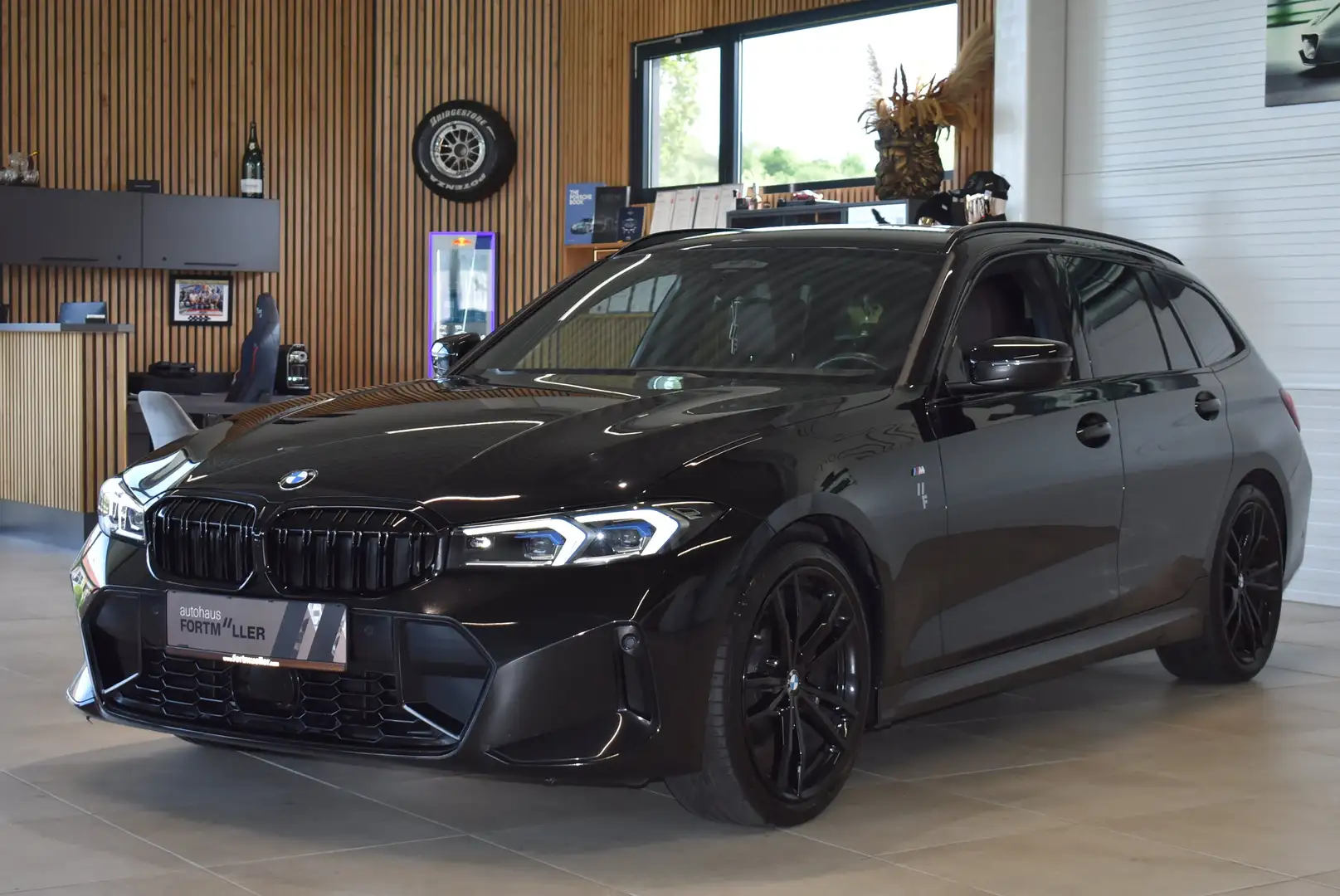 BMW 320 320 d xDrive ///M Sport  //Standheizung Schwarz - 1