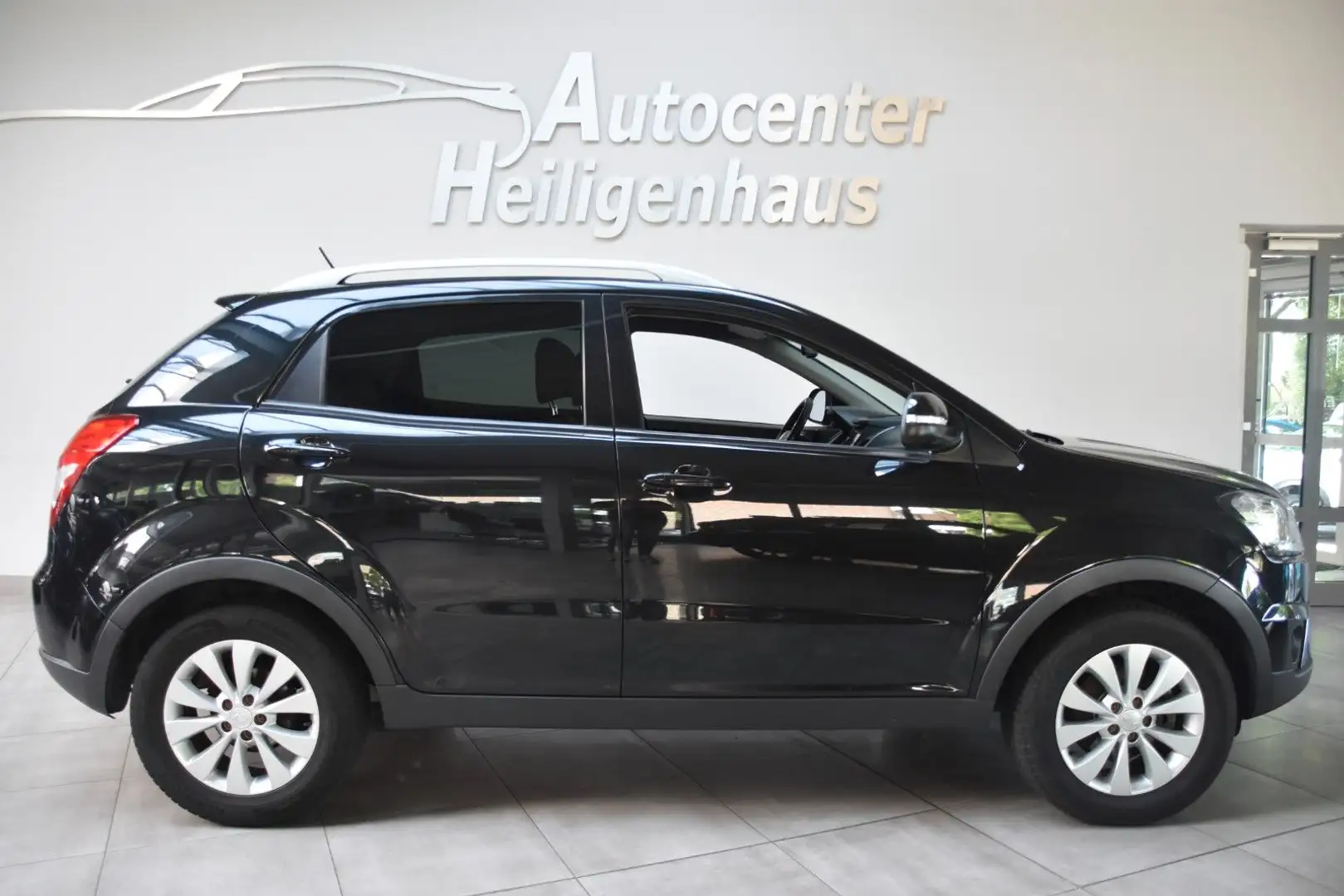 SsangYong Korando Navi Kamera Tempomat AHK Negru - 2