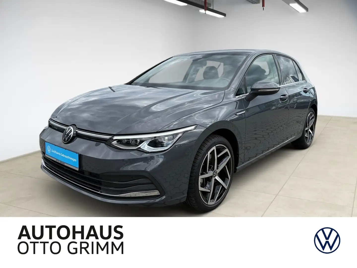 Volkswagen Golf VIII 2.0 TSI Style DSG KLIMA LED NAVI ALU Grau - 1