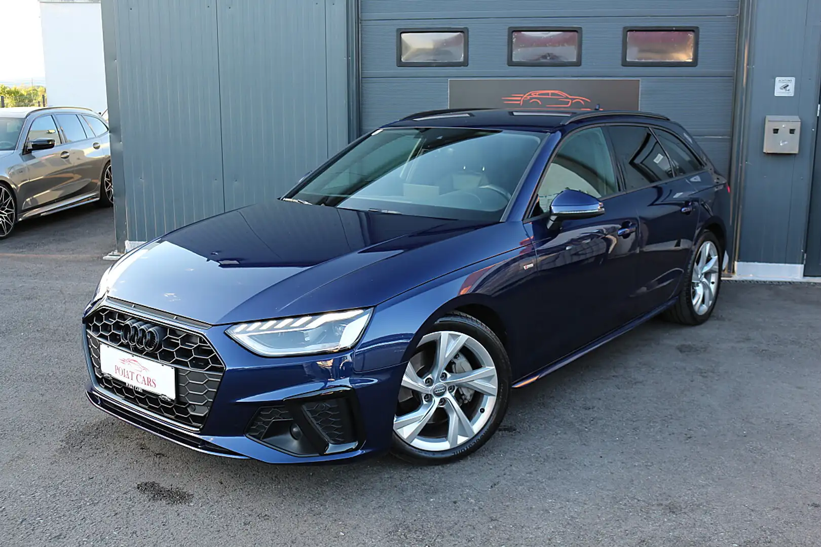 Audi A4 Avant 40 TDI S-line S-tronic Blau - 1