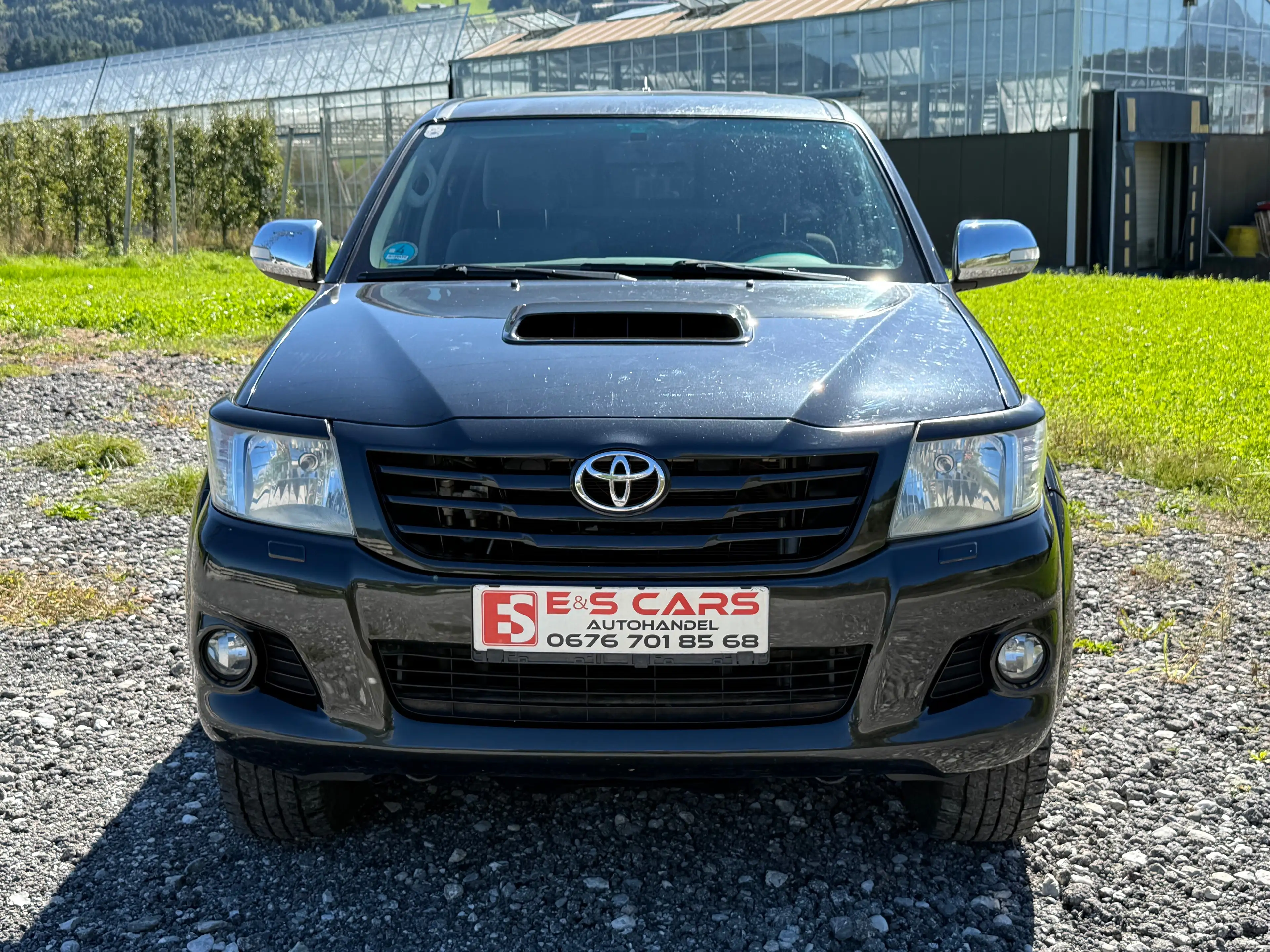Toyota Hilux Double Cab Life 4x4 — photo 2