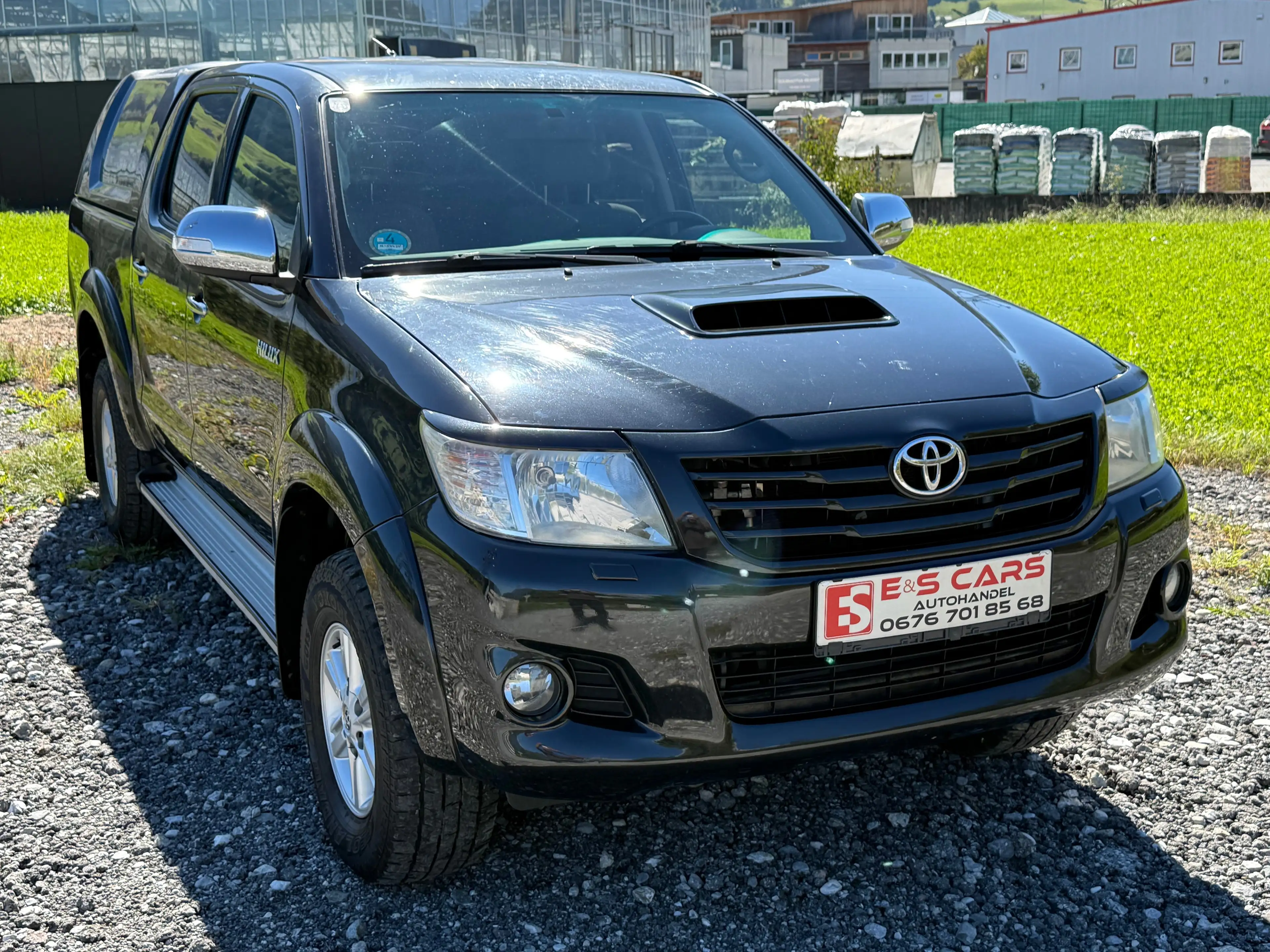 Toyota Hilux Double Cab Life 4x4 — photo 3