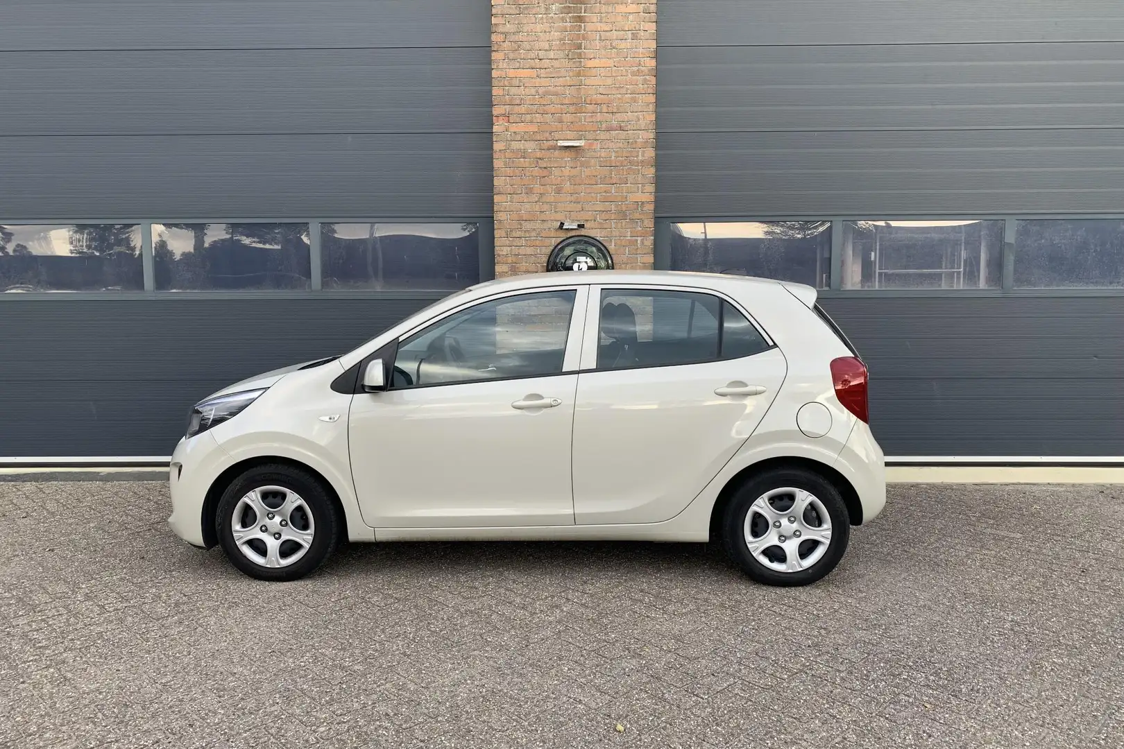 Kia Picanto 1.0 DPi ComfortLine | Cruise Control | Bluetooth | Gelb - 2