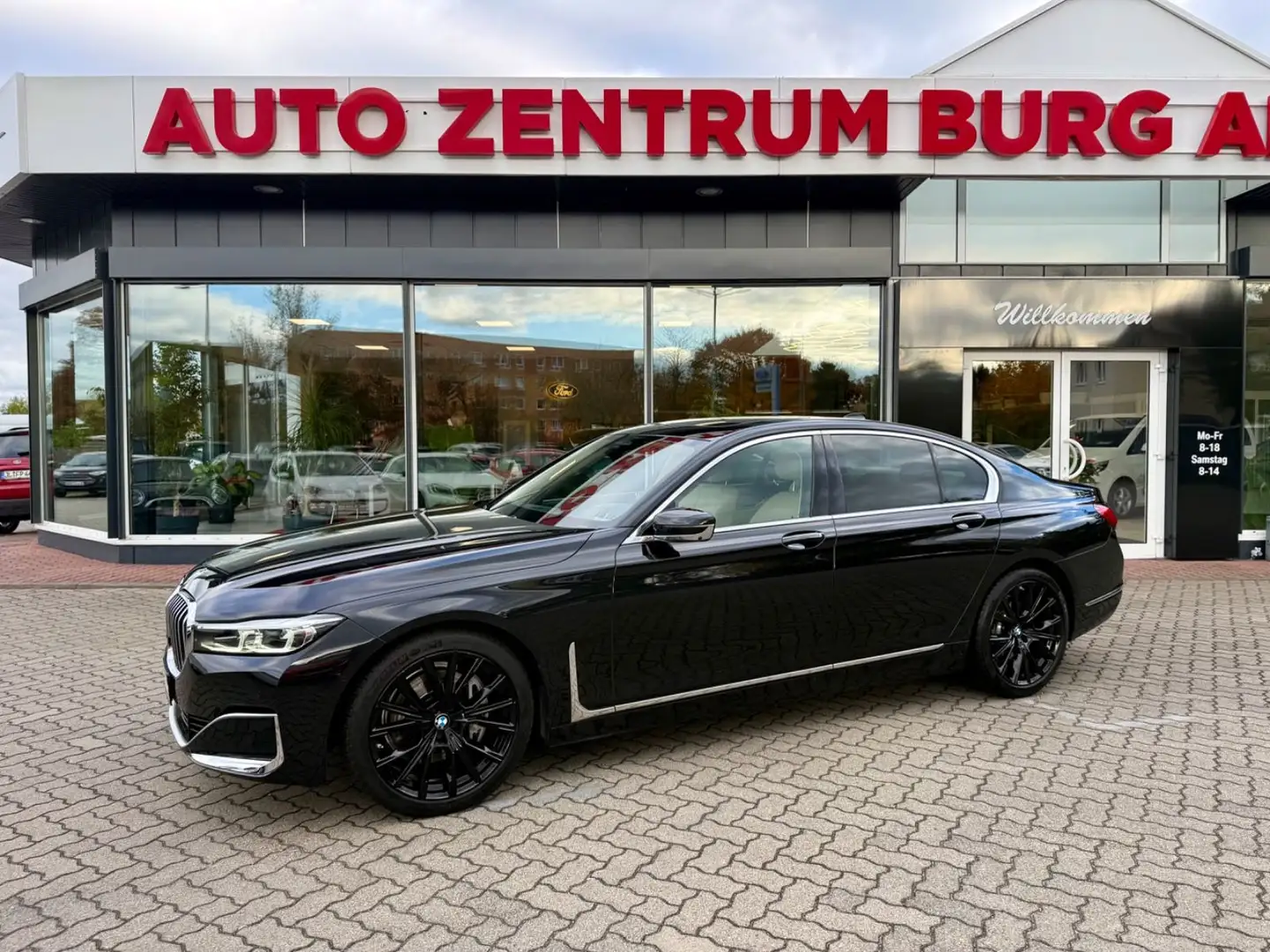 BMW 730 d xDrive Aut. Leder LED Luftfederung Schwarz - 1