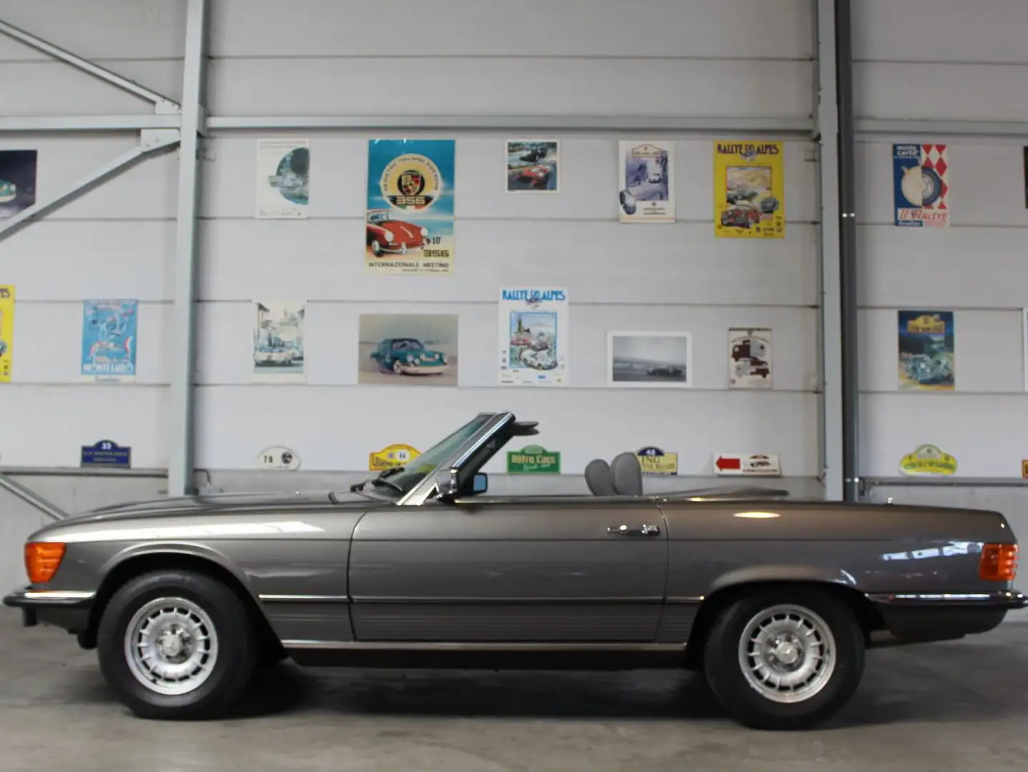 Mercedes-Benz 450 SL Gris - 2