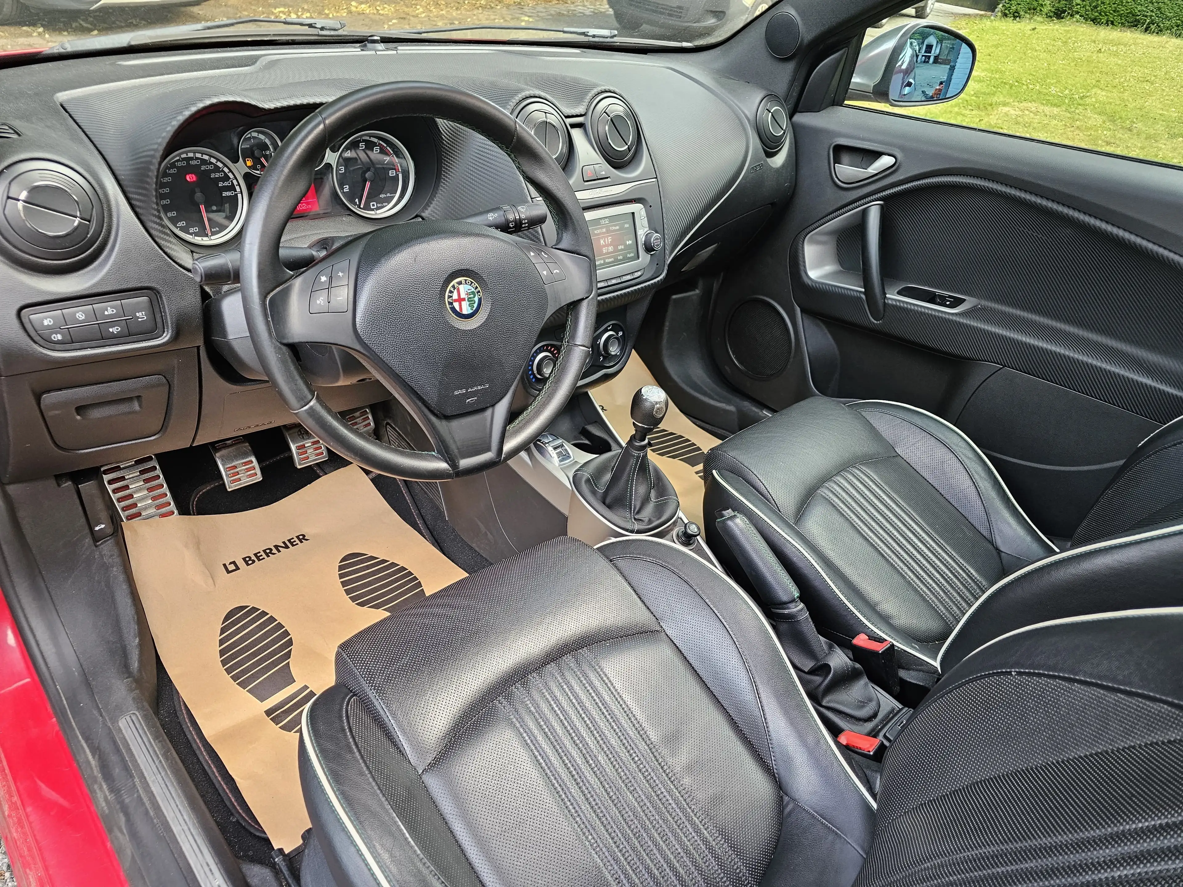 Alfa Romeo MiTo 0.9 i * 75 000 KM * 105 CH *CUIR+TOIT OUVR+NAVI+.. — photo 10