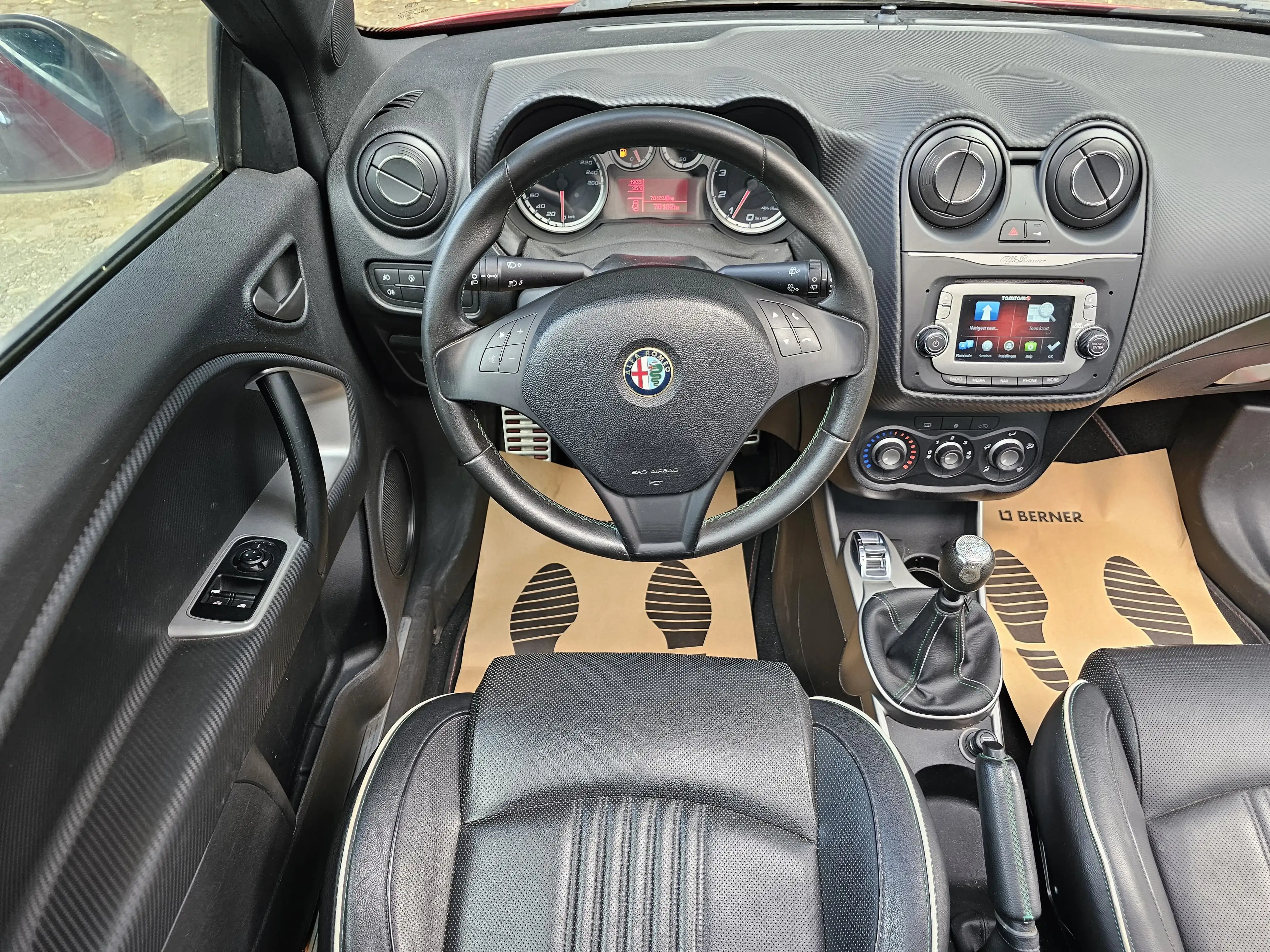 Alfa Romeo MiTo 0.9 i * 75 000 KM * 105 CH *CUIR+TOIT OUVR+NAVI+.. — photo 4