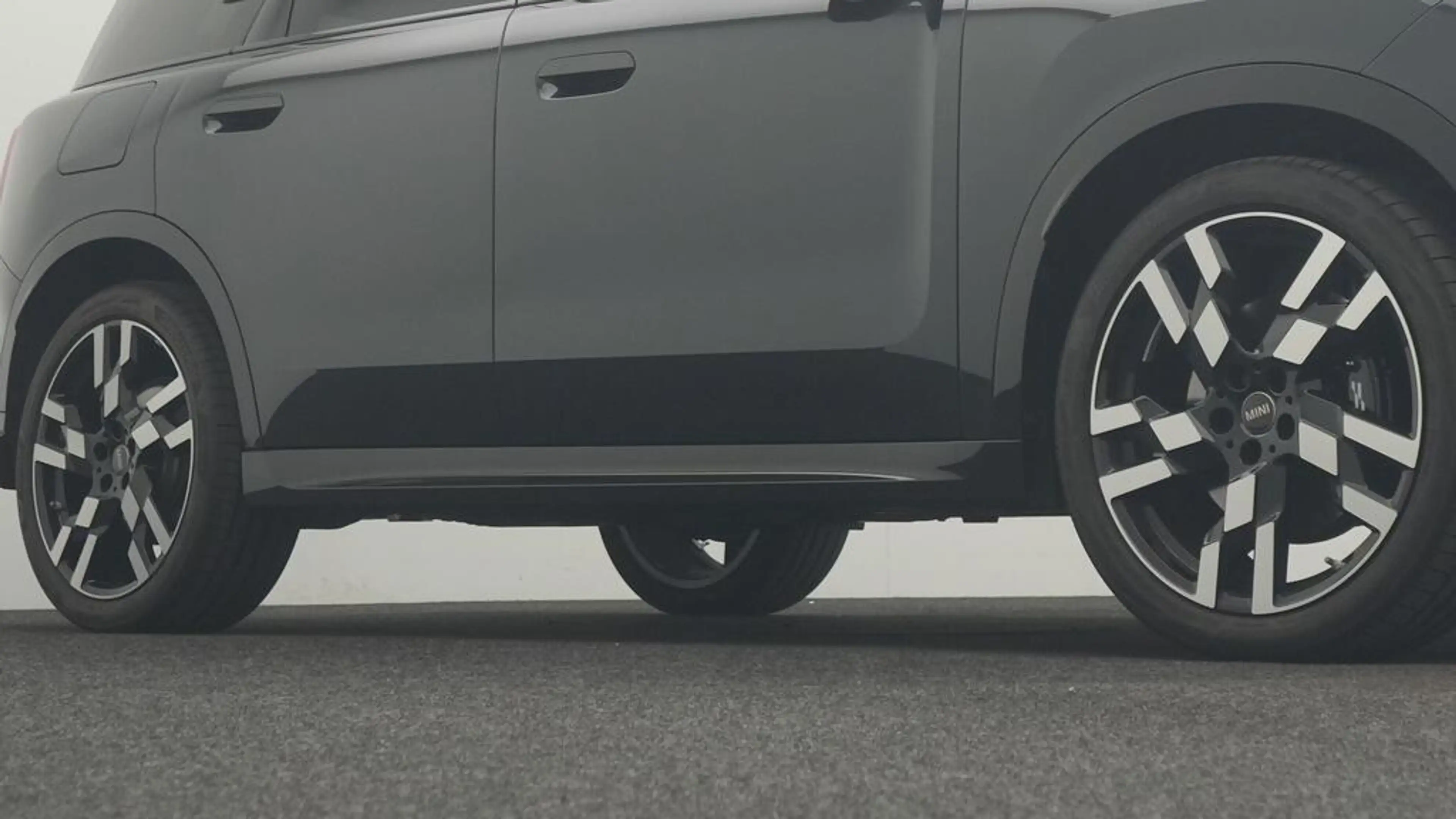 MINI Countryman S All4 John Cooper Works Trim — photo 15