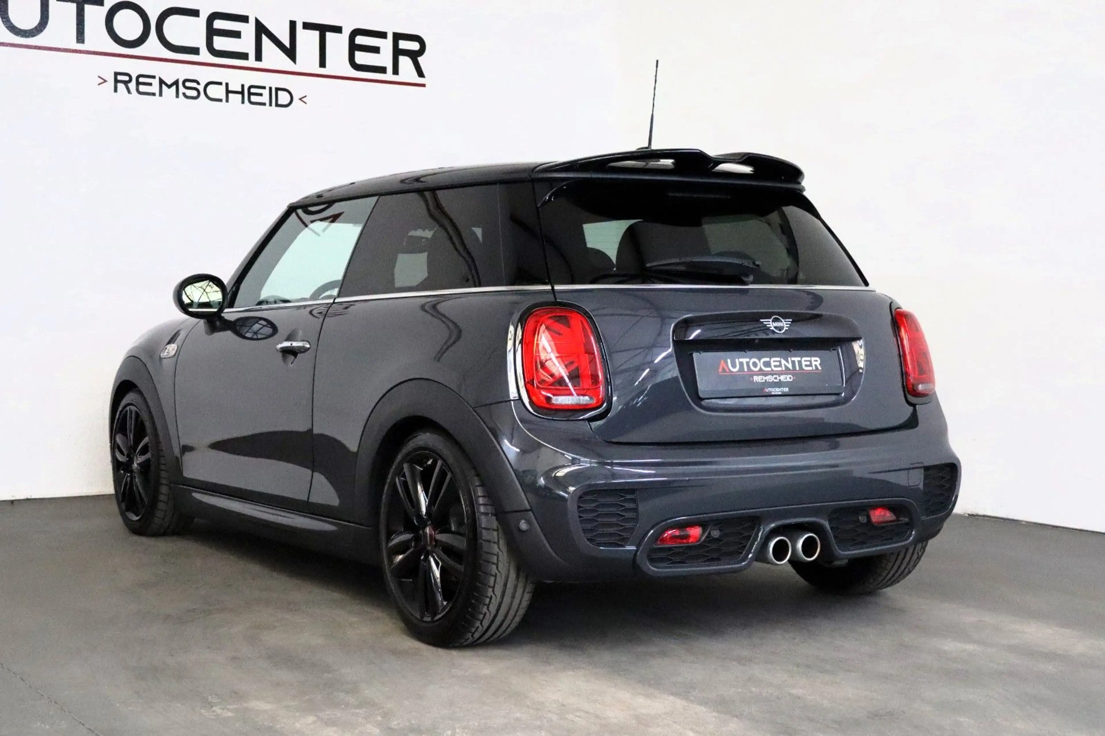 MINI Cooper S 2,0 Aut. John Cooper Works LED Kamera — photo 4