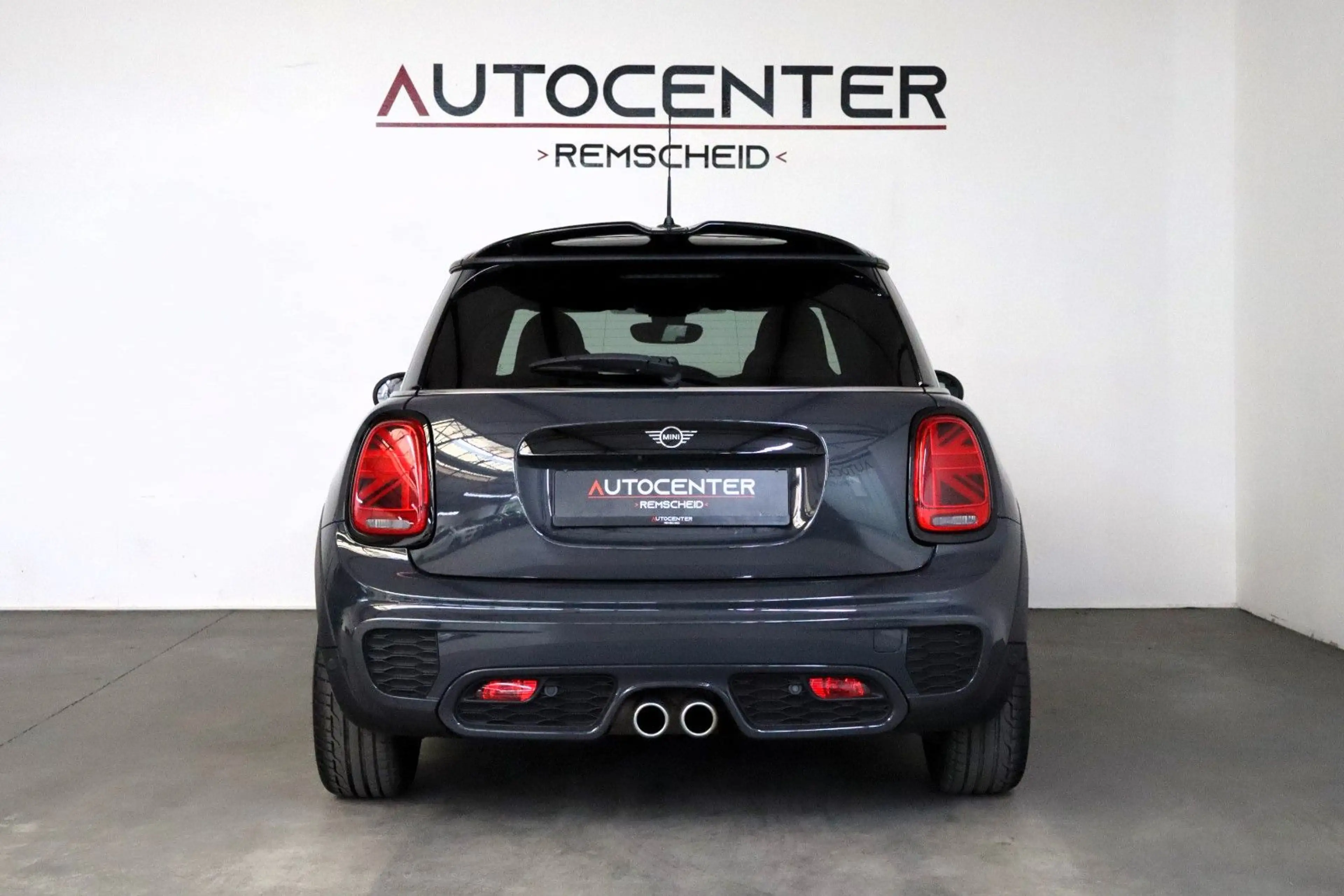 MINI Cooper S 2,0 Aut. John Cooper Works LED Kamera — photo 5