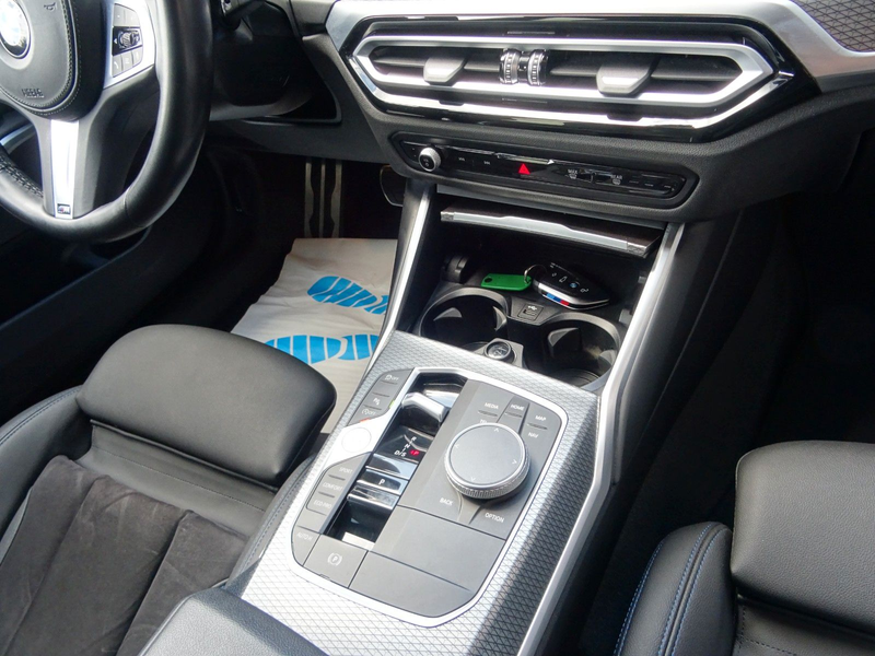 BMW 330 i Touring xDrive Aut M Sportpaket Navi LEDer — photo 9
