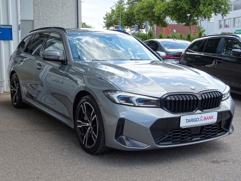 BMW 330 i Touring xDrive Aut M Sportpaket Navi LEDer