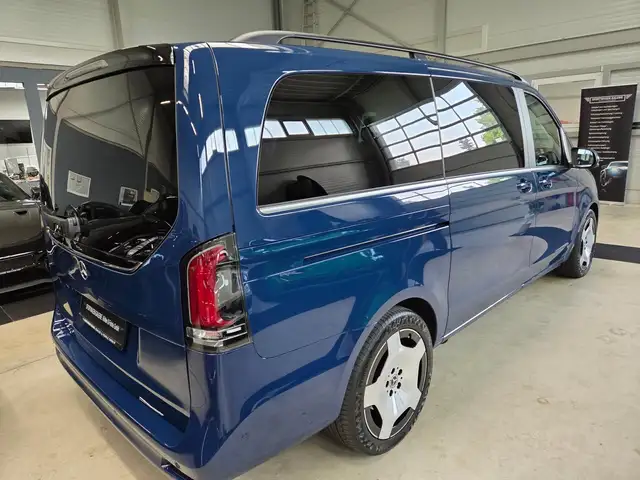 Mercedes-Benz V-Class view 8