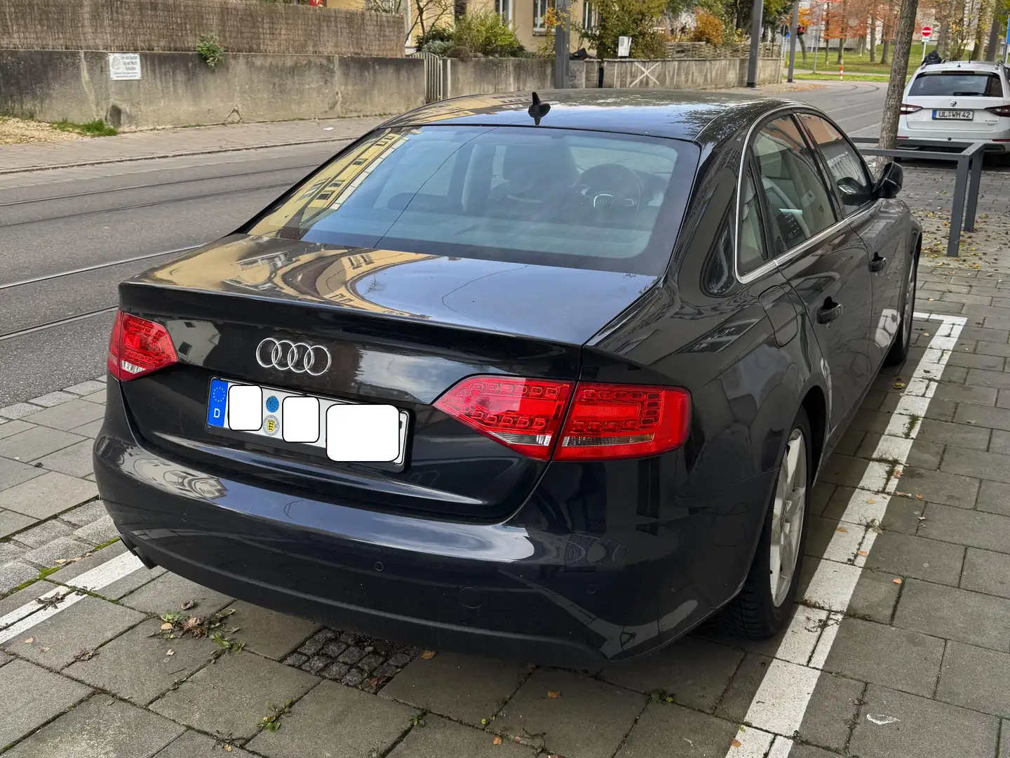 Audi A4 A4 2.0 TDI DPF Ambition Schwarz - 1