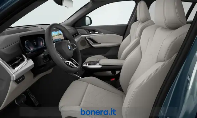 BMW X2 view 4