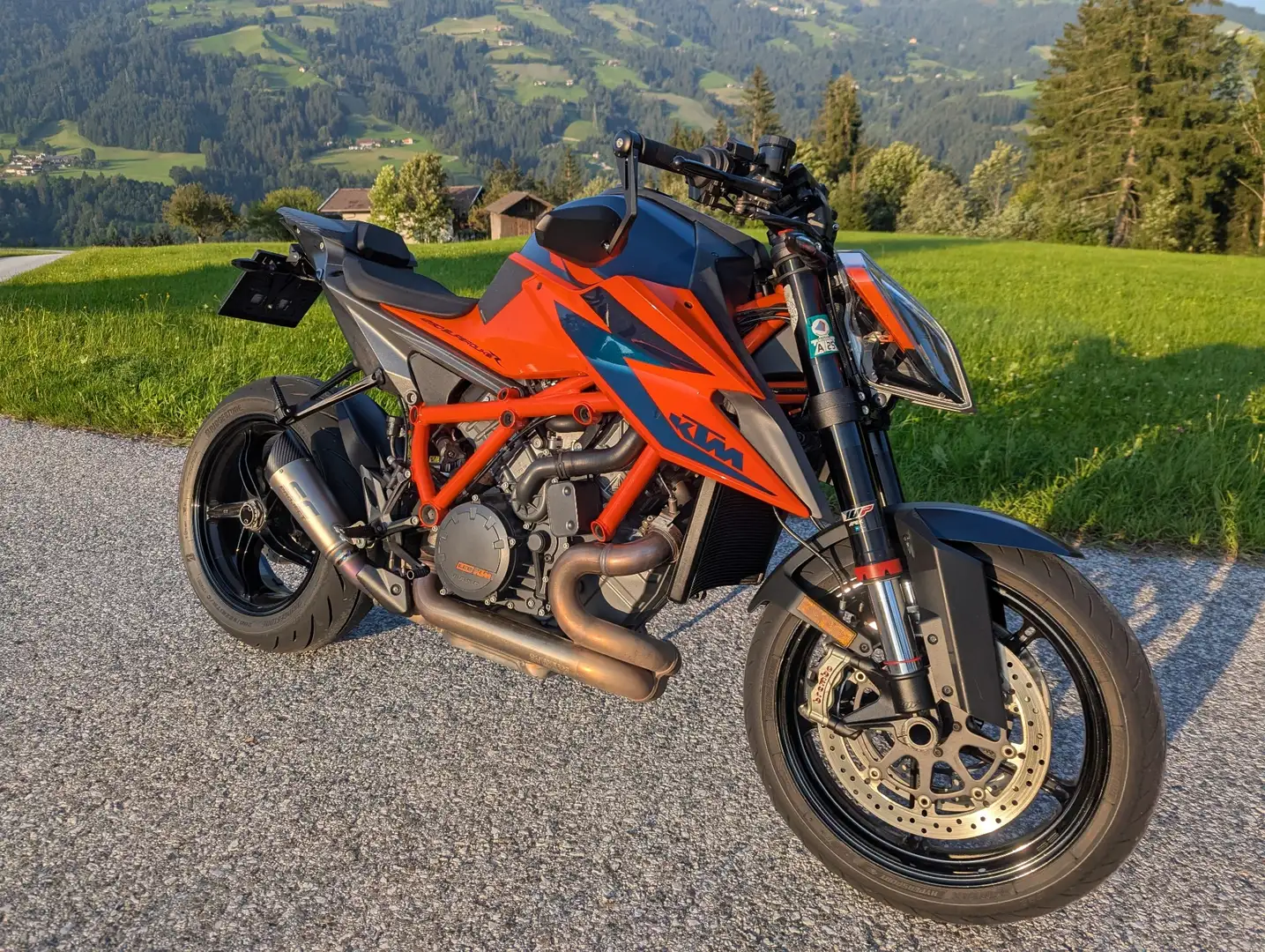 KTM 1290 Super Duke R Quikschifter+ Orange - 1